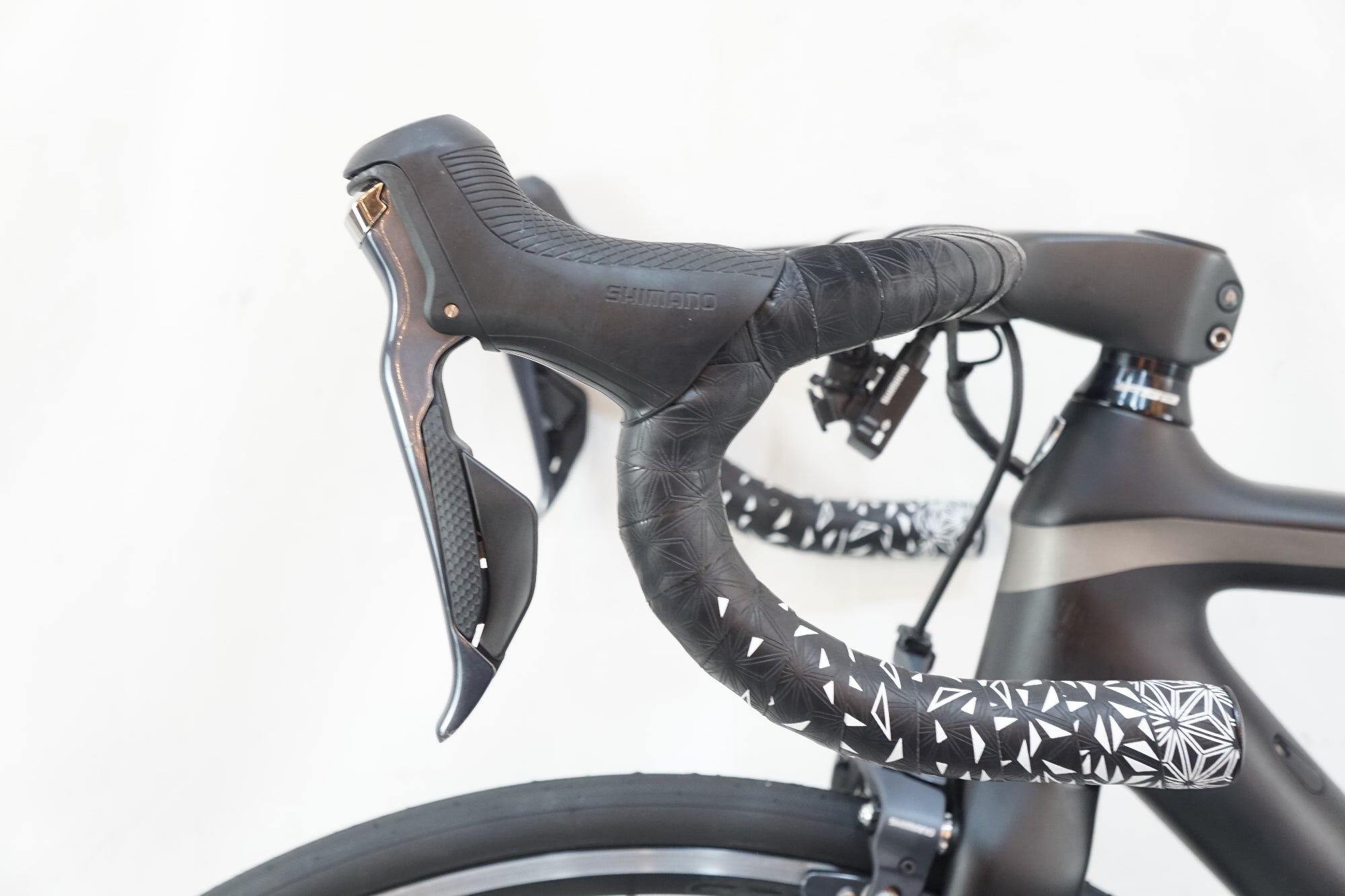 TREK 「トレック」 EMONDA SL 6 2019年モデル ロードバイク / バイチャリ浦和ベース