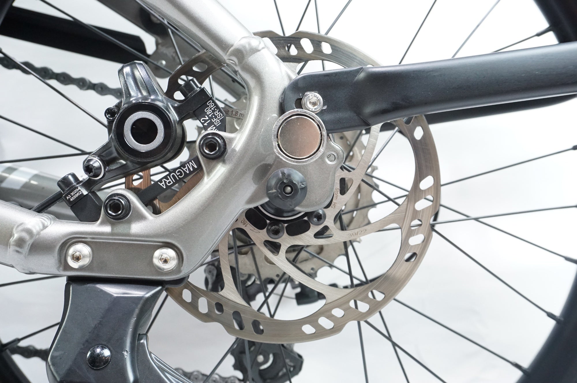 TERN 「ターン」 VEKTRON S10 2024年モデル 20インチ 電動アシスト自転車 / 中目黒店