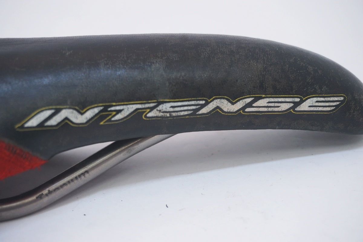 VELO 「ベロ」 INTENSE サドル / 大阪美原北インター店