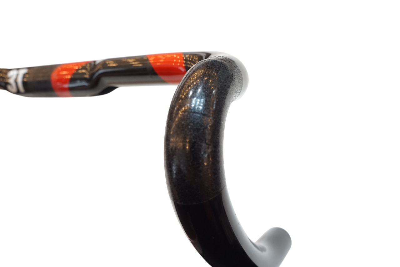 3T 「スリーティー」 ERGONOVA TEAM φ31.8 380mm ハンドル / バイチャリ浦和ベース