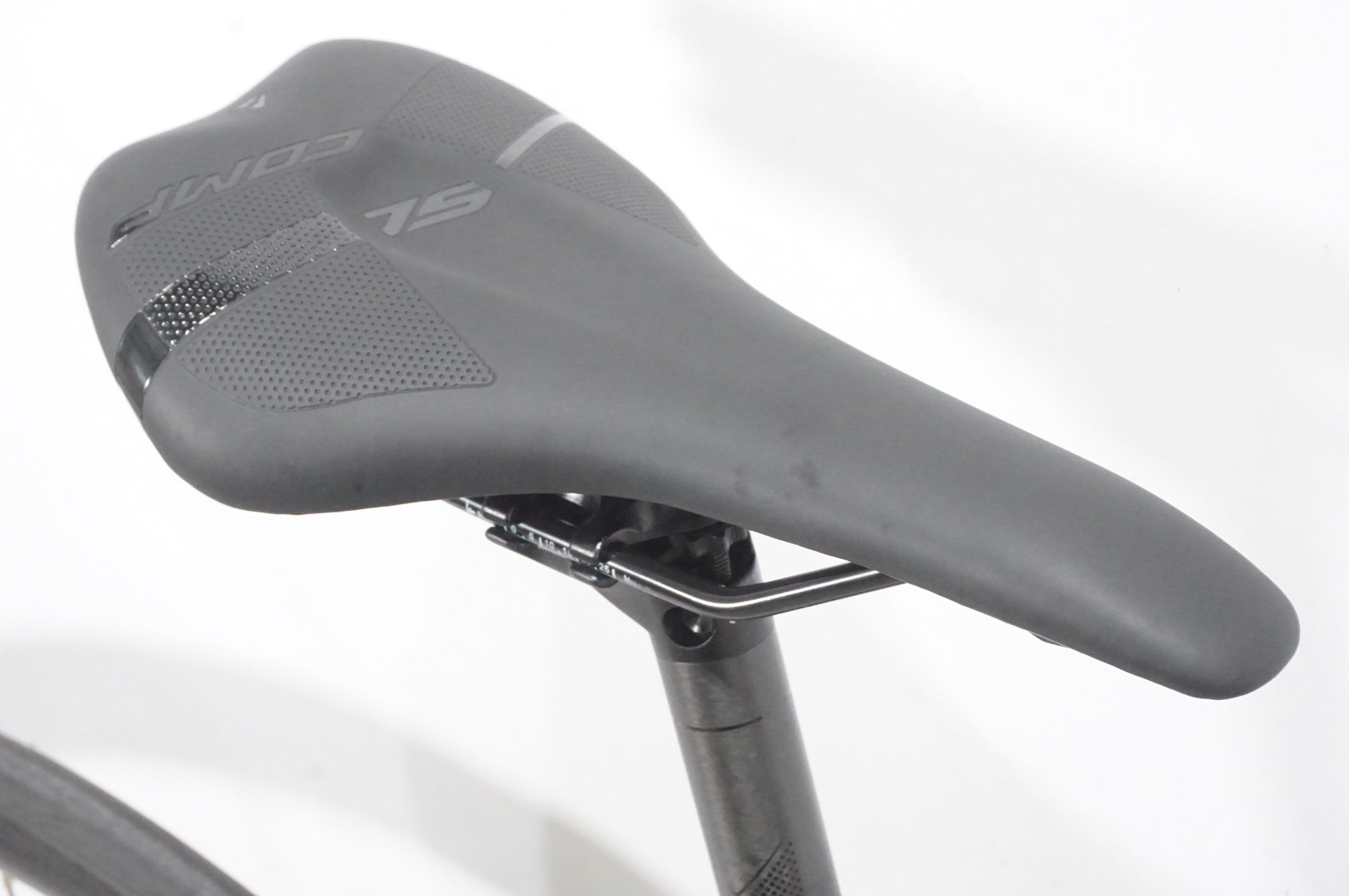 MERIDA 「メリダ」 SCULTURA4000 2023年モデル ロードバイク / AKIBA店