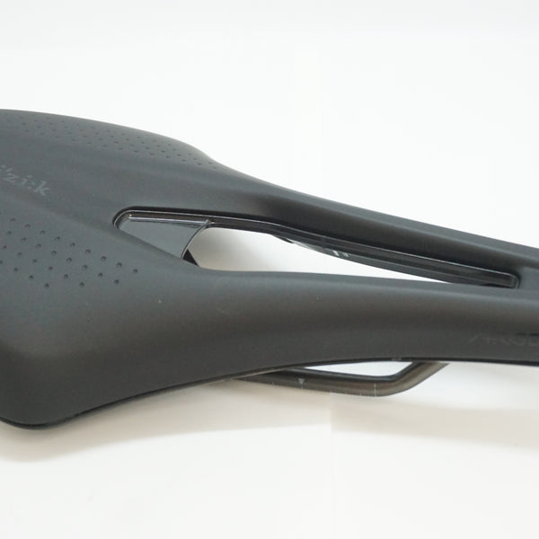 FIZIK 「フィジーク」 ARGO TEMPO R3 kiumレール サドル / 福岡