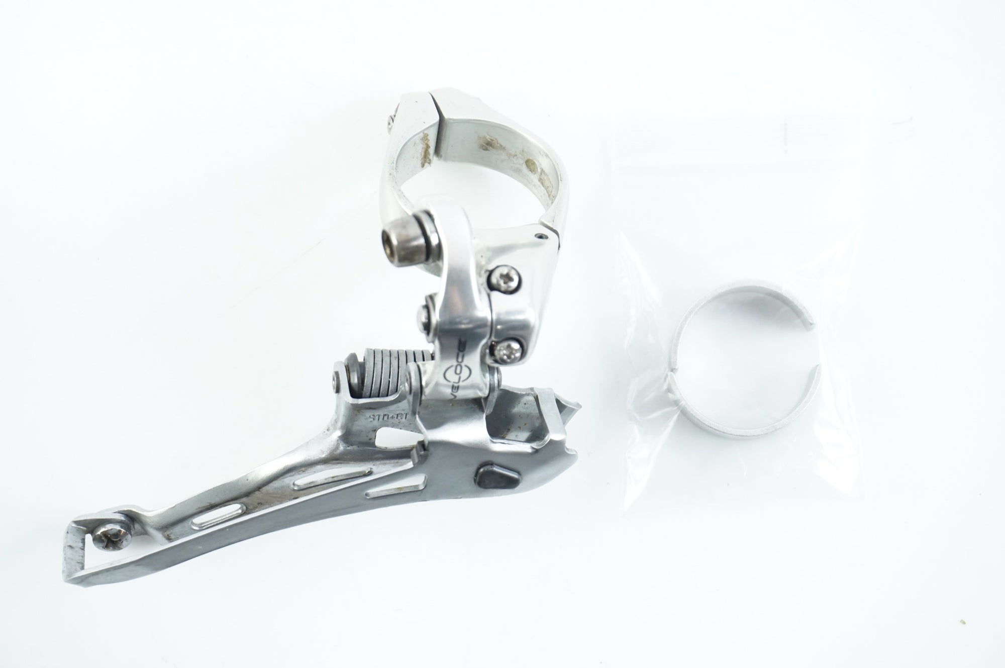 Campagnolo Record フロントディレイラー未使用　025 Campagnolo Record フロントディレイラー未使用 025 Campagnolo Record