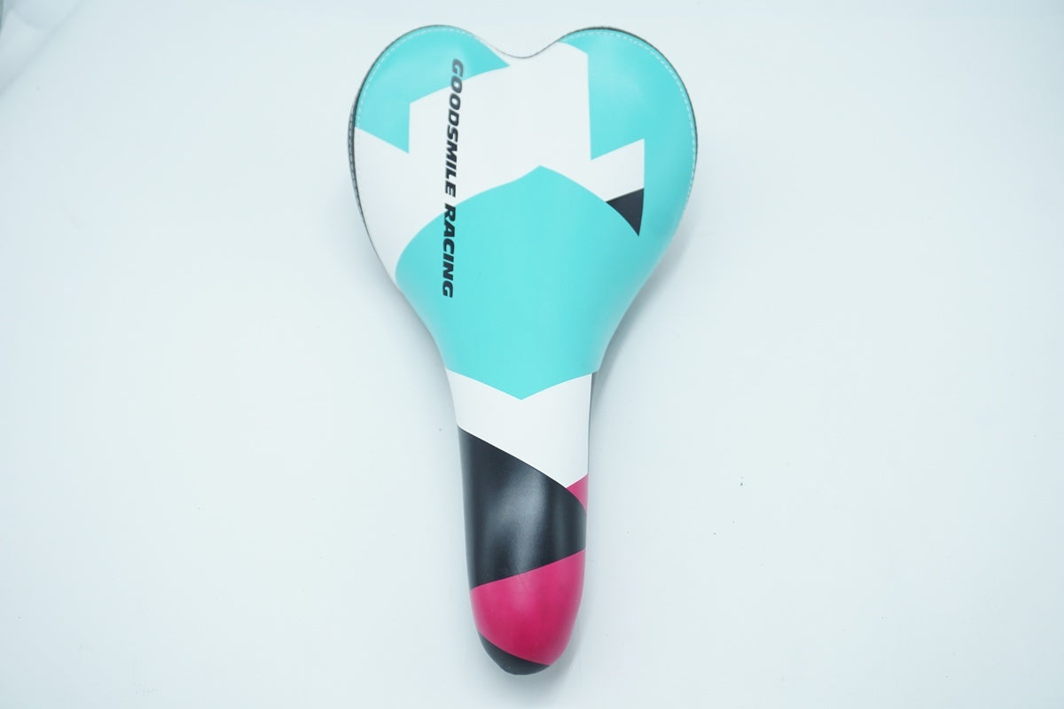 GSR「ジーエスアール」 GOOD SMILE RACING TYPE-3 サドル/ 京都西院店