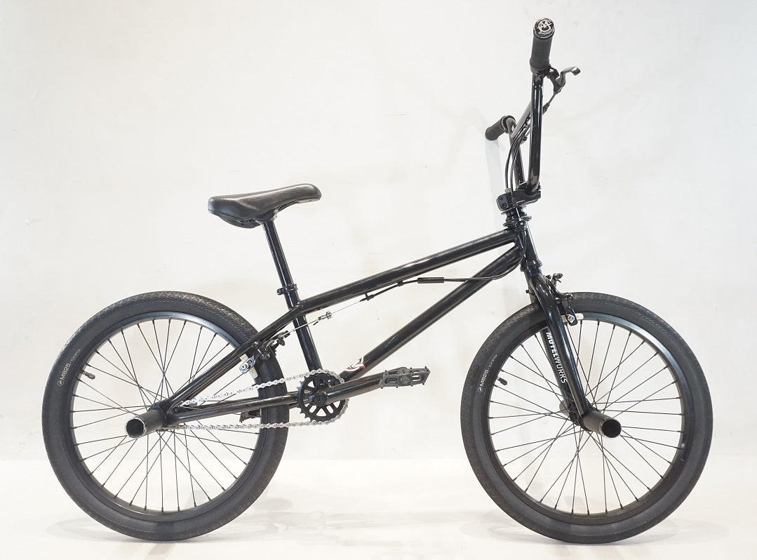 MOTELWORKS 「モーテルワークス」 AUX:E 2022年モデル 20インチ BMX / 横浜戸塚店