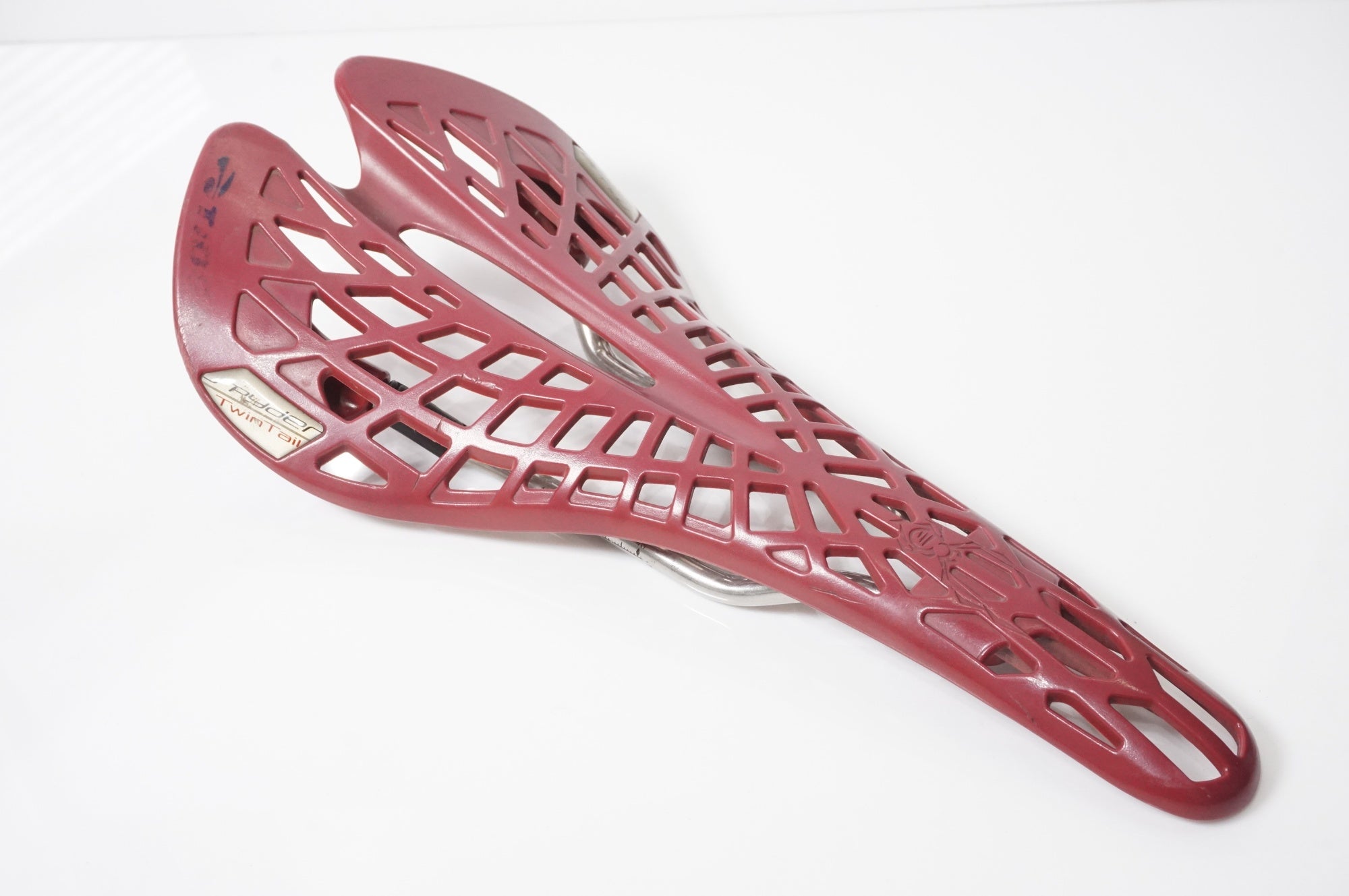 TIOGA 「タイオガ」 SPIDER TWINTAIL サドル / AKIBA店