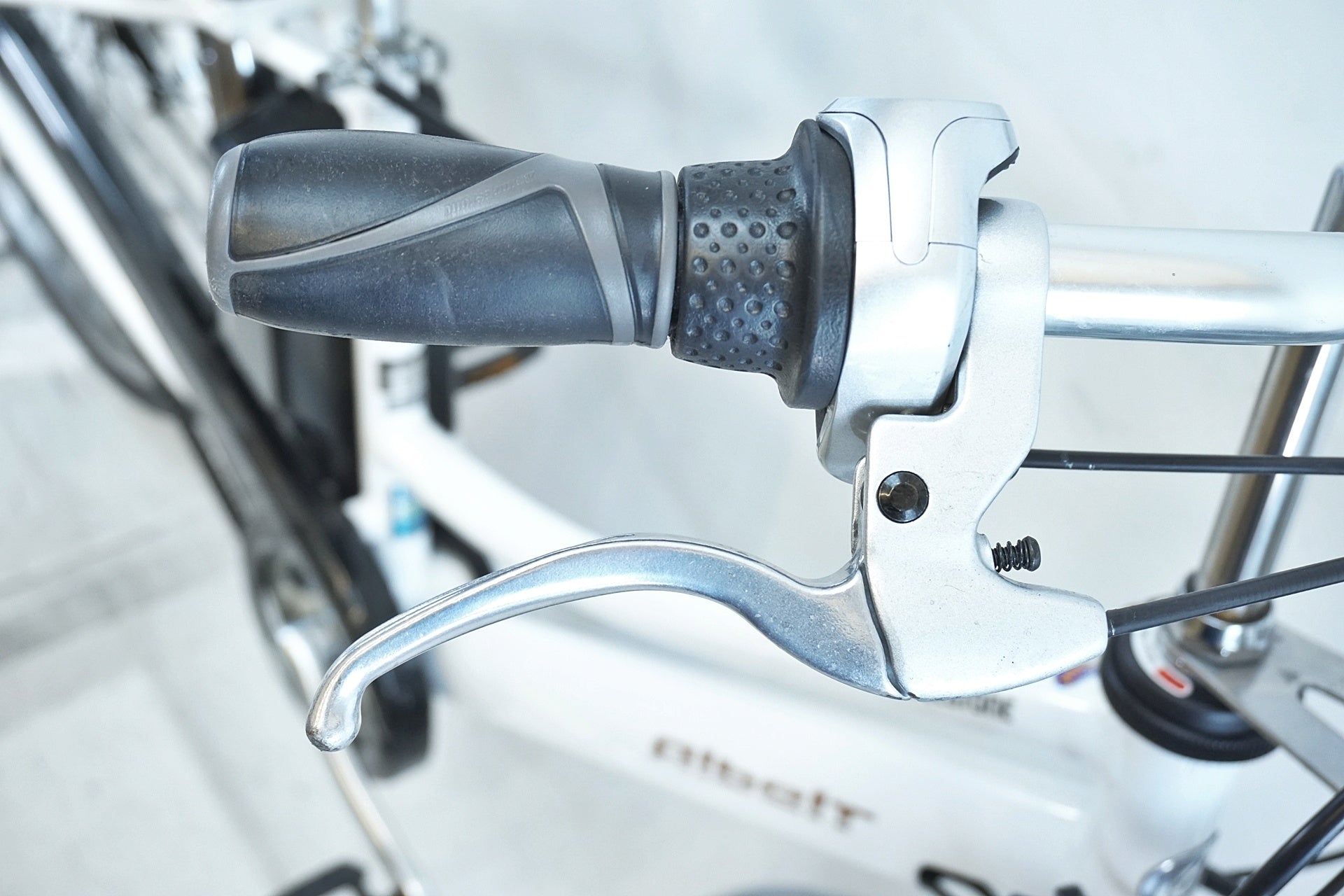 BRIDGESTONE 「ブリヂストン」 アルベルトe A6LB45 2024年モデル 電動アシスト自転車 / 有明ガーデン店