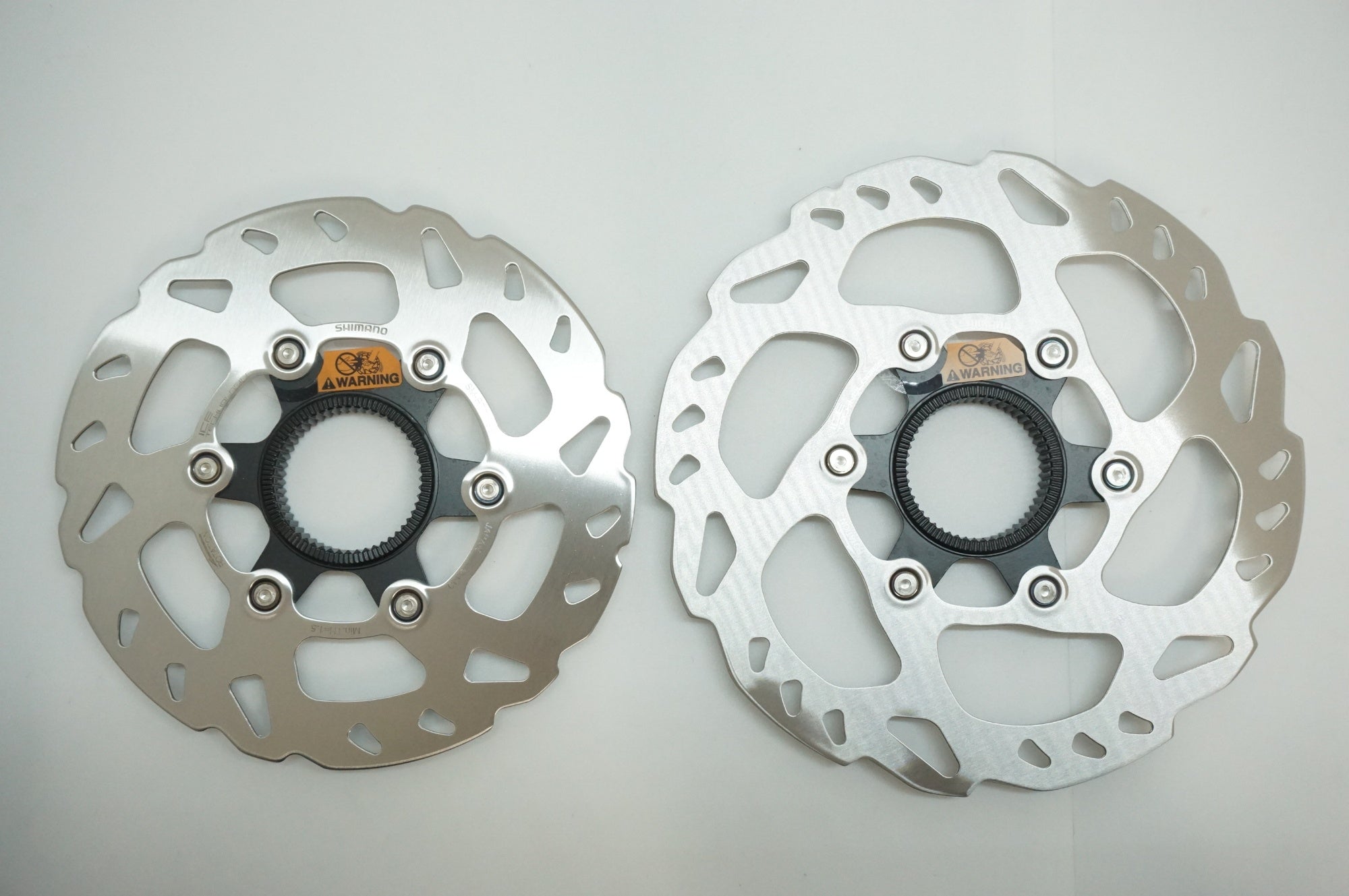 SHIMANO 「シマノ」 SM-RT70-S/SS ディスクローターセット / 福岡店