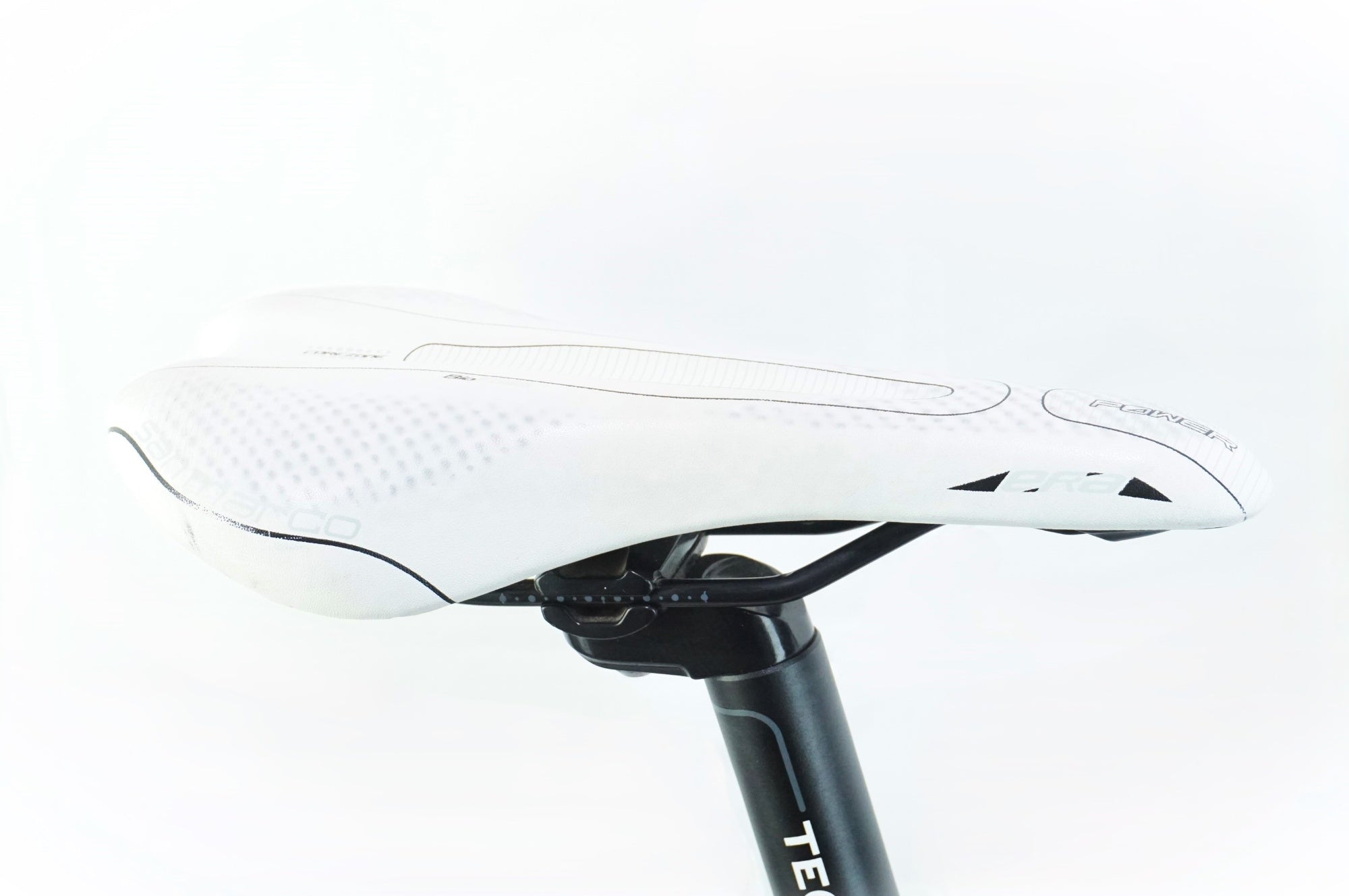 BIANCHI 「ビアンキ」 VIA NIRONE7 PRO CLARIS 2015年モデル ロード