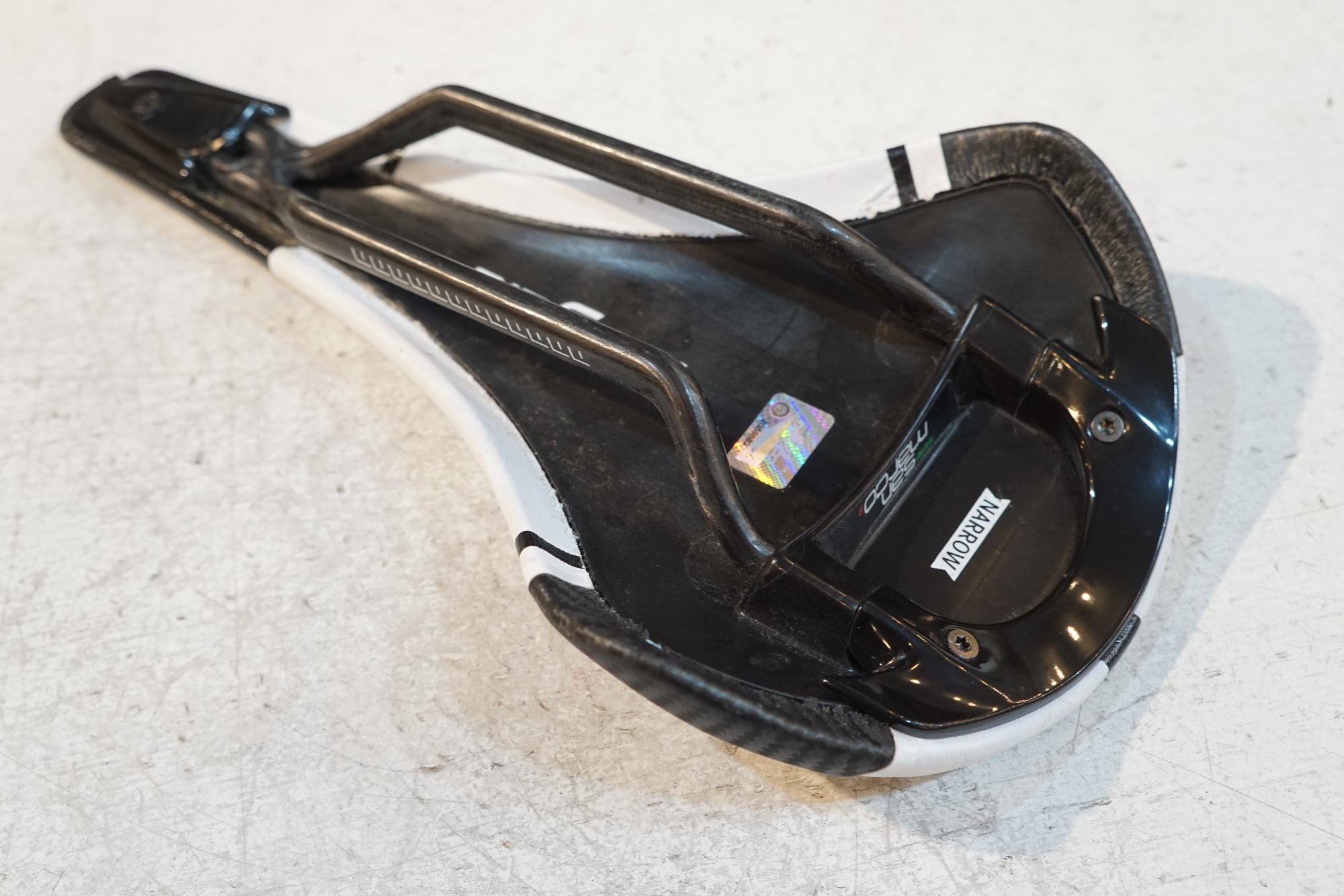 SELLE SAN MARCO 「セラ サン マルコ」 REGALE CARBON FX サドル