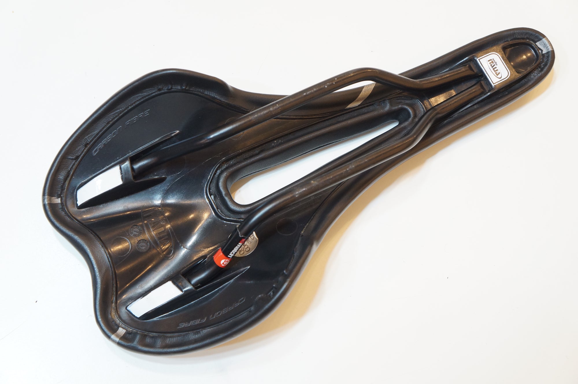 SELLE ITALIA 「セライタリア」 SLR サドル / バイチャリ浦和ベース