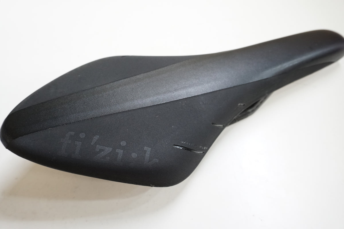 FIZIK 「フィジーク」 ARIONE R1 カーボン サドル / 大宮店