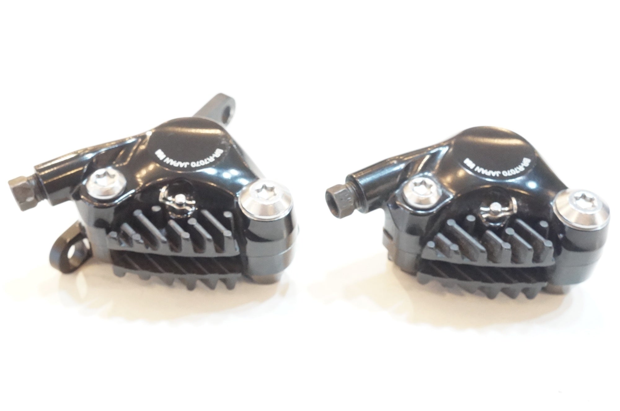 SHIMANO 「シマノ」 105 BR-R7070 ディスクブレーキセット / 浦和ベース