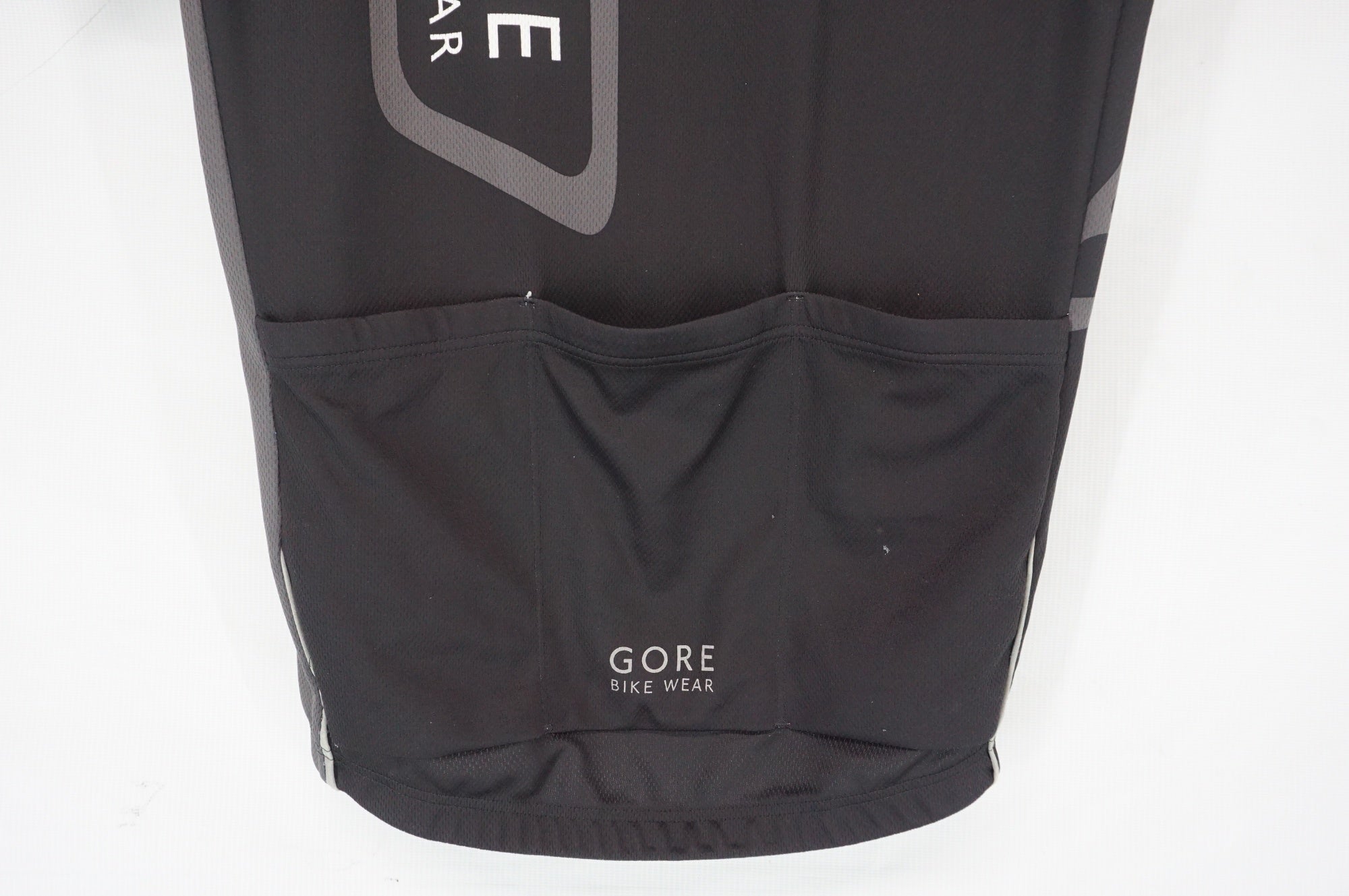 GORE WEAR 「ゴアウェア」 Mサイズ ジャージ / 阪急塚口店