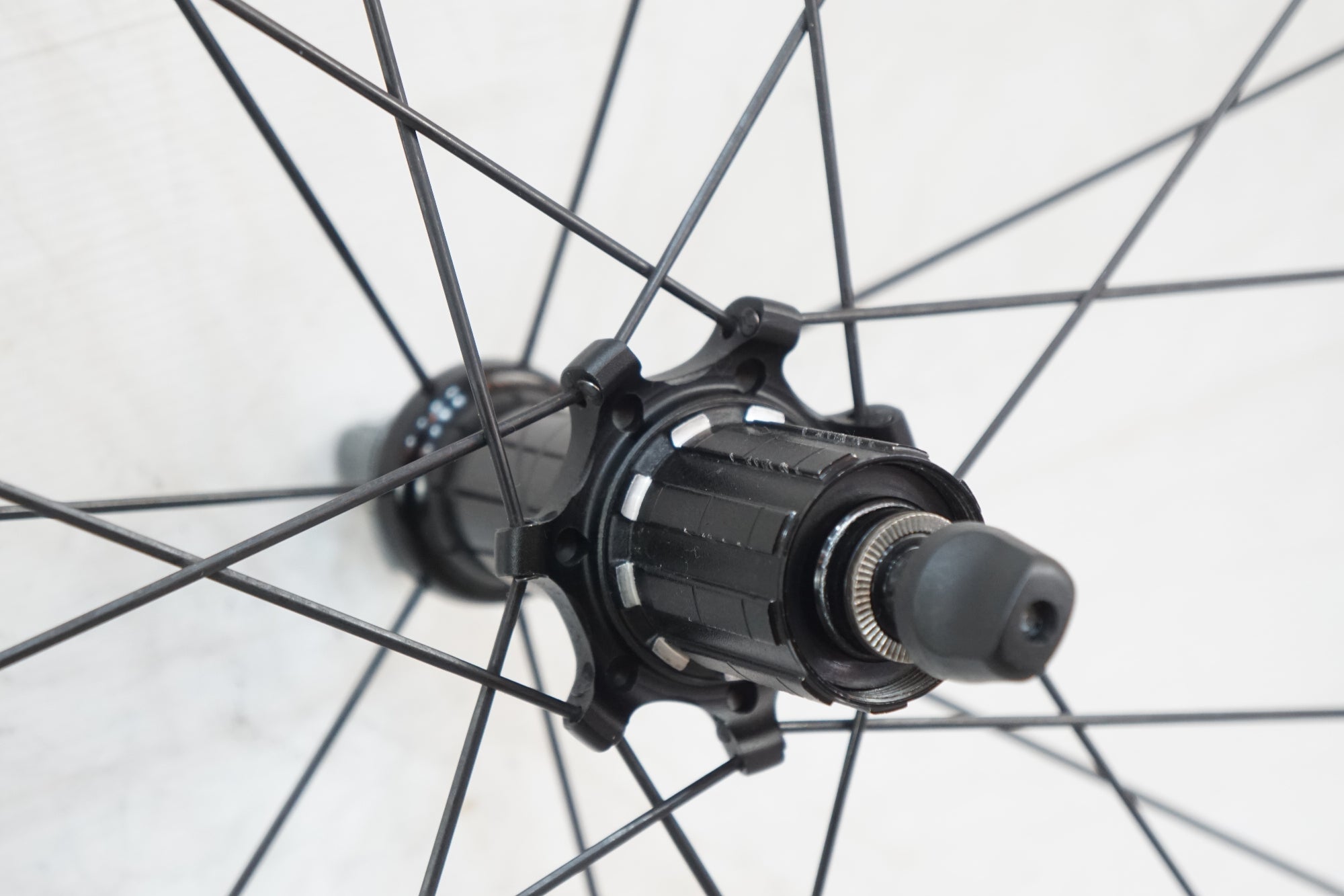 TOKEN 「トーケン」 C22AX DHuezz Zenith TLR シマノ11速 ホイールセット / バイチャリ浦和ベース