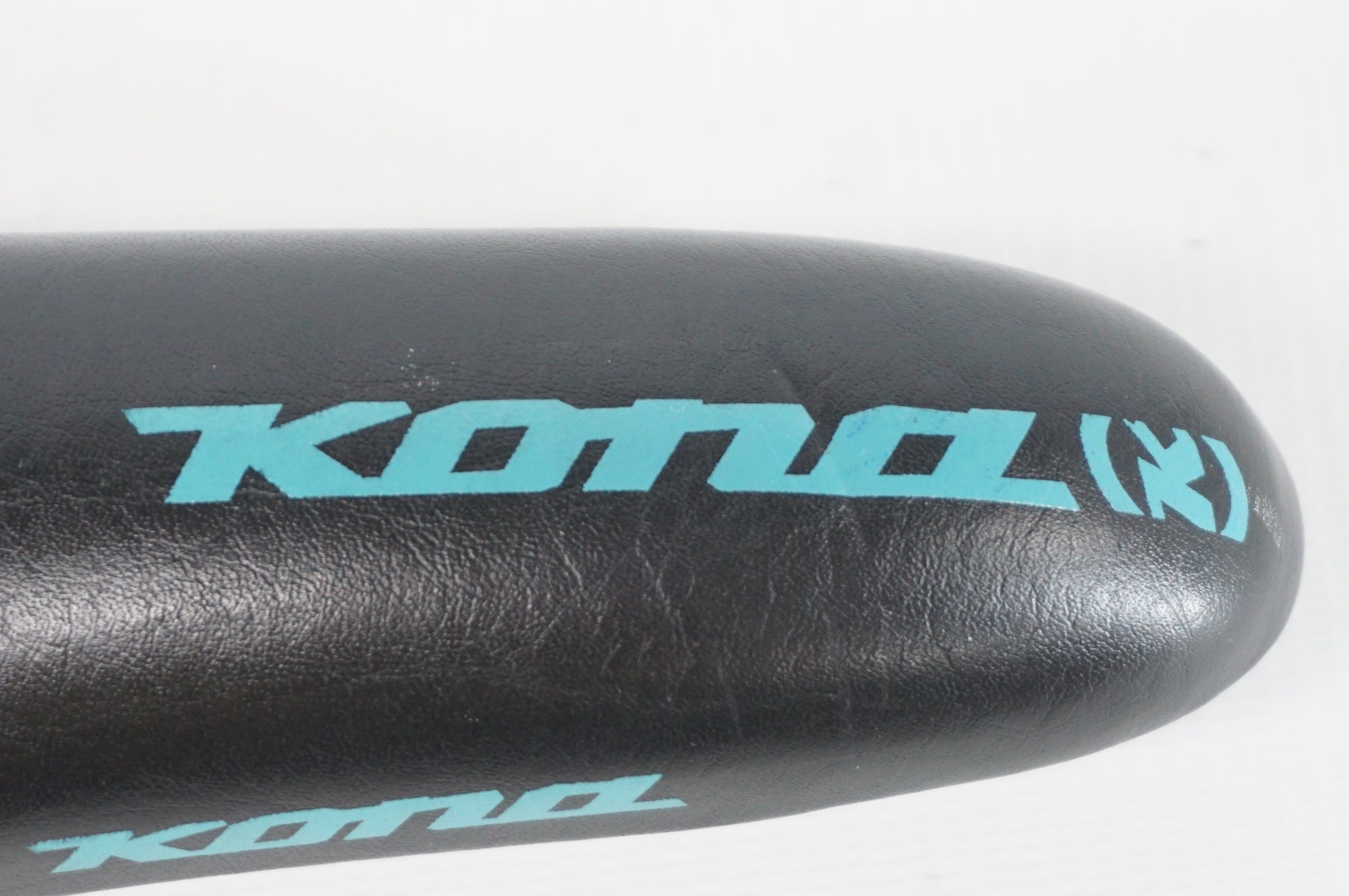 KONA 「コナ」 純正 サドル / 阪急塚口店