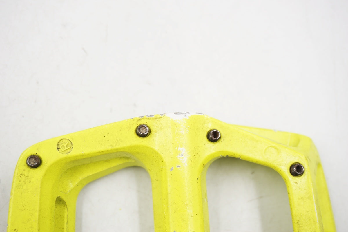 DMR 「ディーエムアール」 BIKES V8 ペダル / 奈良店