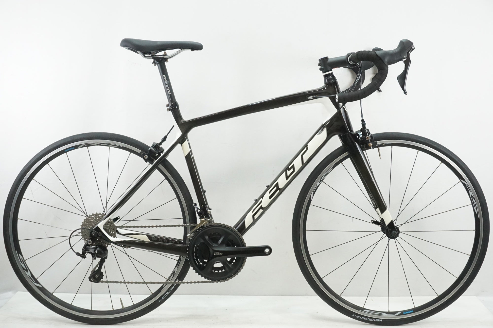 FELT 「フェルト」 F5 2016年モデル ロードバイク FELT F5 2016年モデルがなんと40％オフなのです。 | サイクルショップ