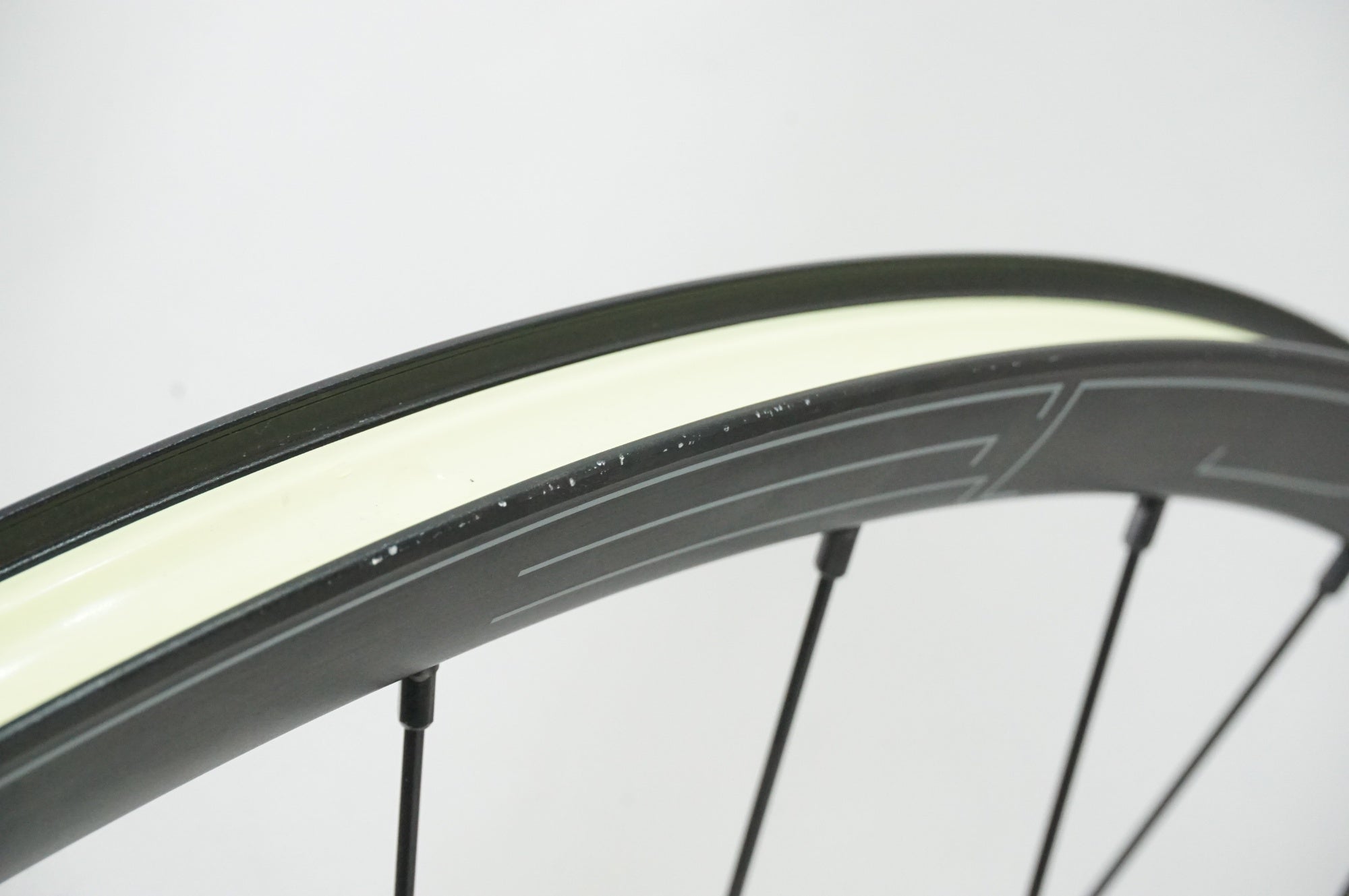 HED 「ヘッド」 BELGIUM R DISC シマノ11S ホイールセット / 大宮店