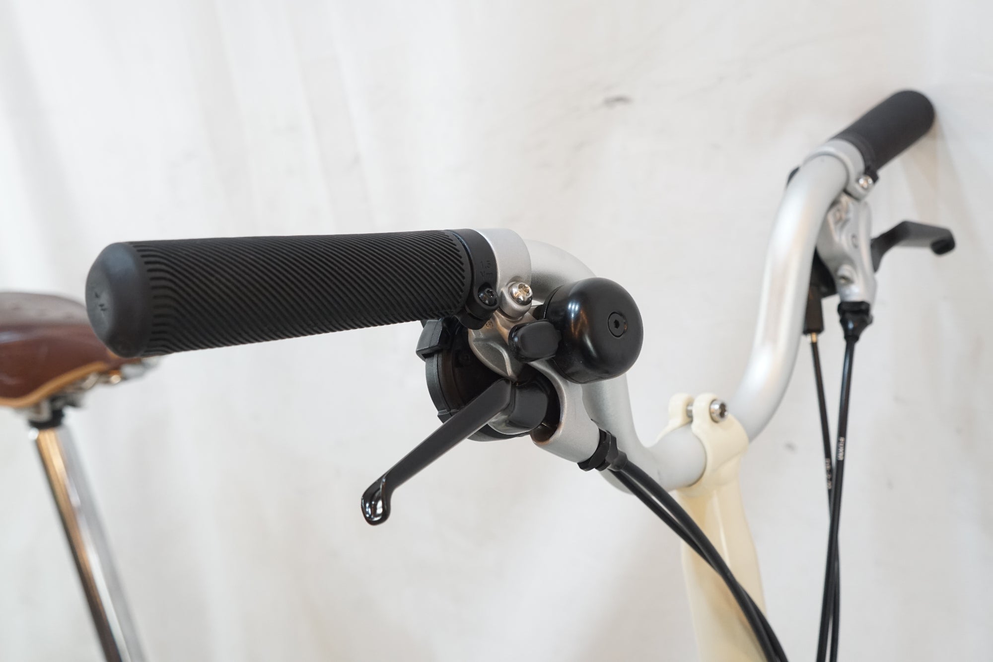 BROMPTON 「ブロンプトン」  Classic Edition INSPIRED BY LONDON 2025年モデル 16インチ 折り畳み自転車 / バイチャリ浦和ベース