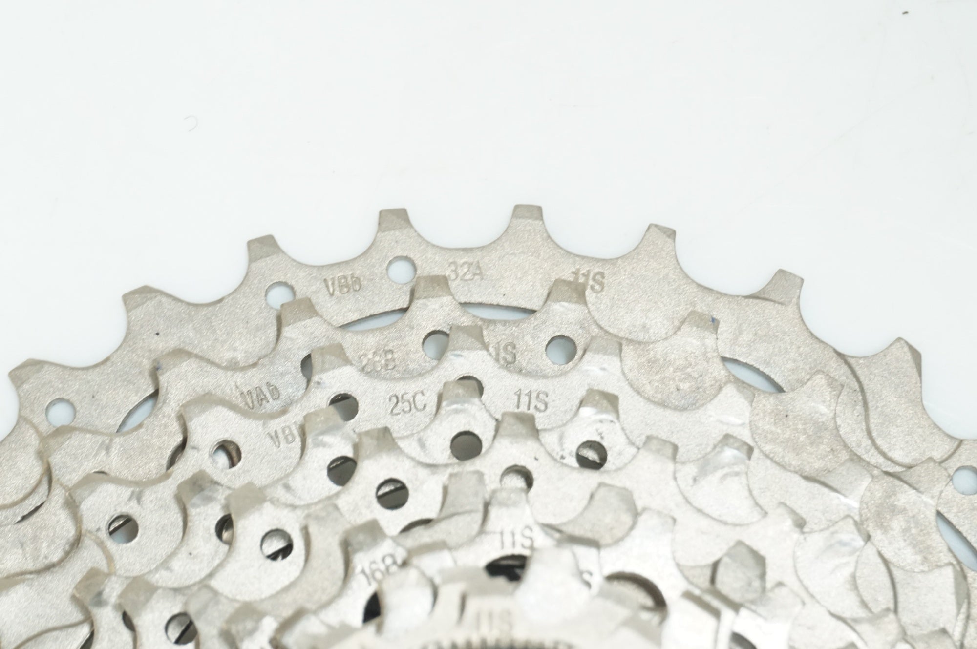 SHIMANO 「シマノ」 ULTEGRA CS-R8000 11-32T スプロケット / 大宮店