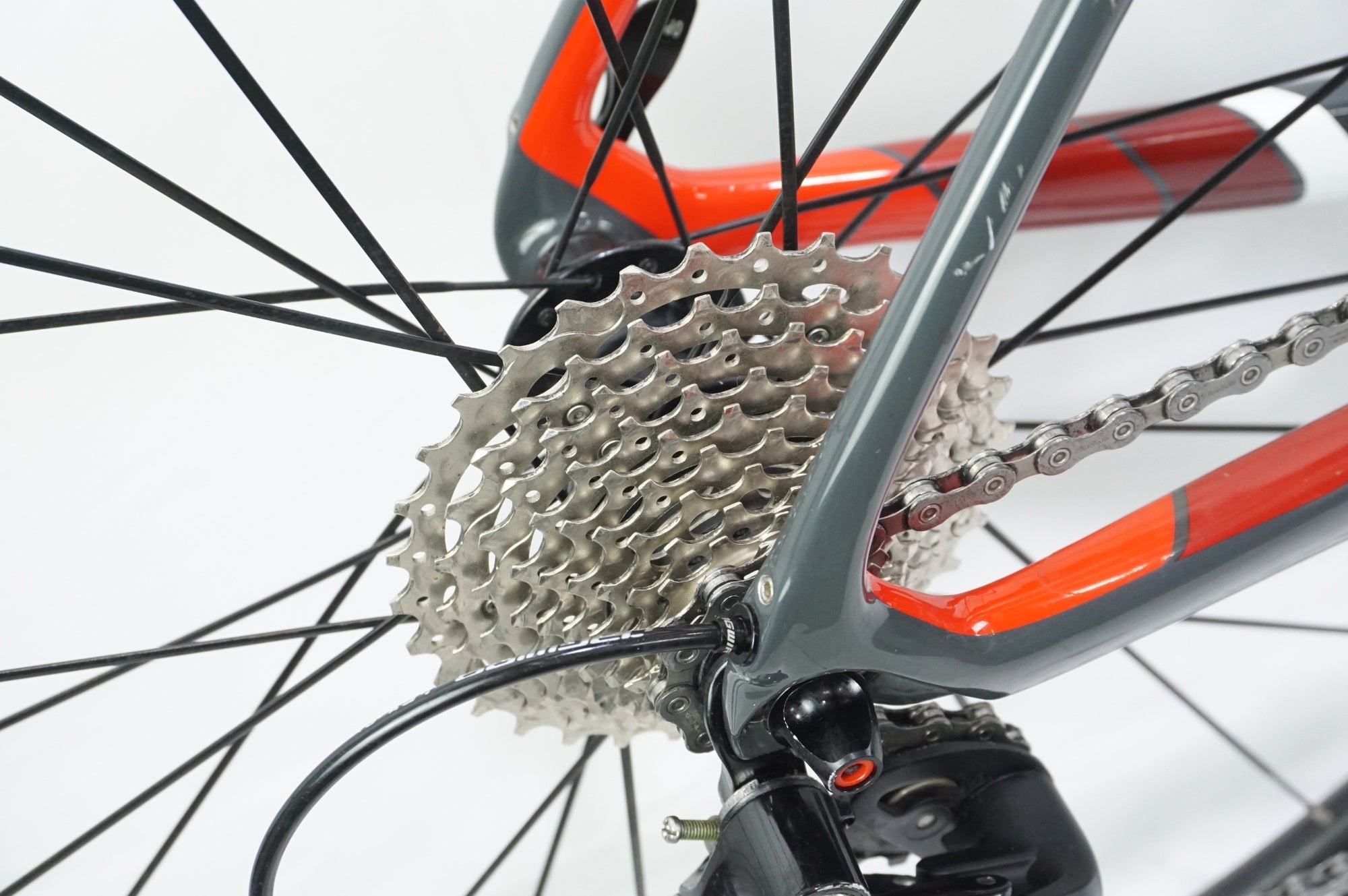 TREK 「トレック」 DOMOANE SL5 2018年モデル ロードバイク TREK 「トレック」 DOMANE SL5 2018年モデル ロードバイク / 中目黒店