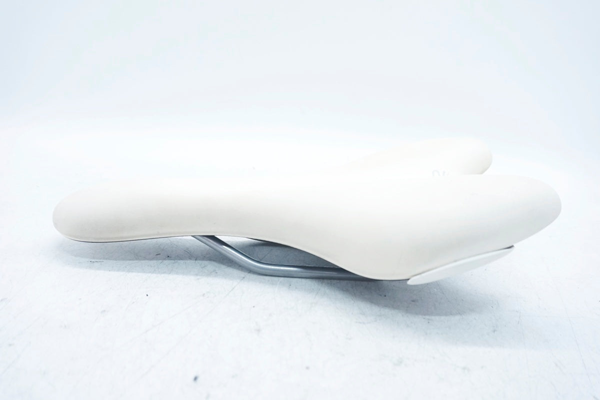 SELLE ROYAL 「セラロイヤル」 VIPER サドル / 大阪門真店