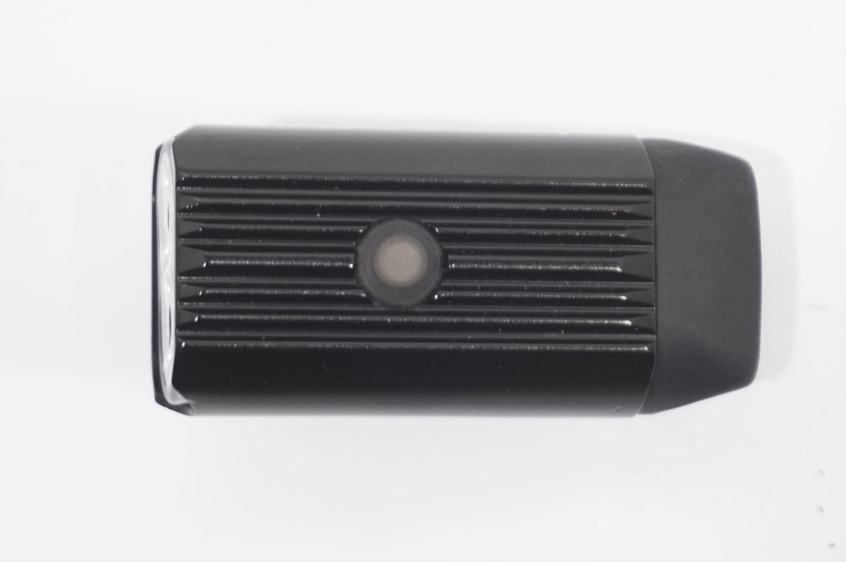 LEZYNE 「レザイン」 600XL フロントライト / バイチャリ世田谷店