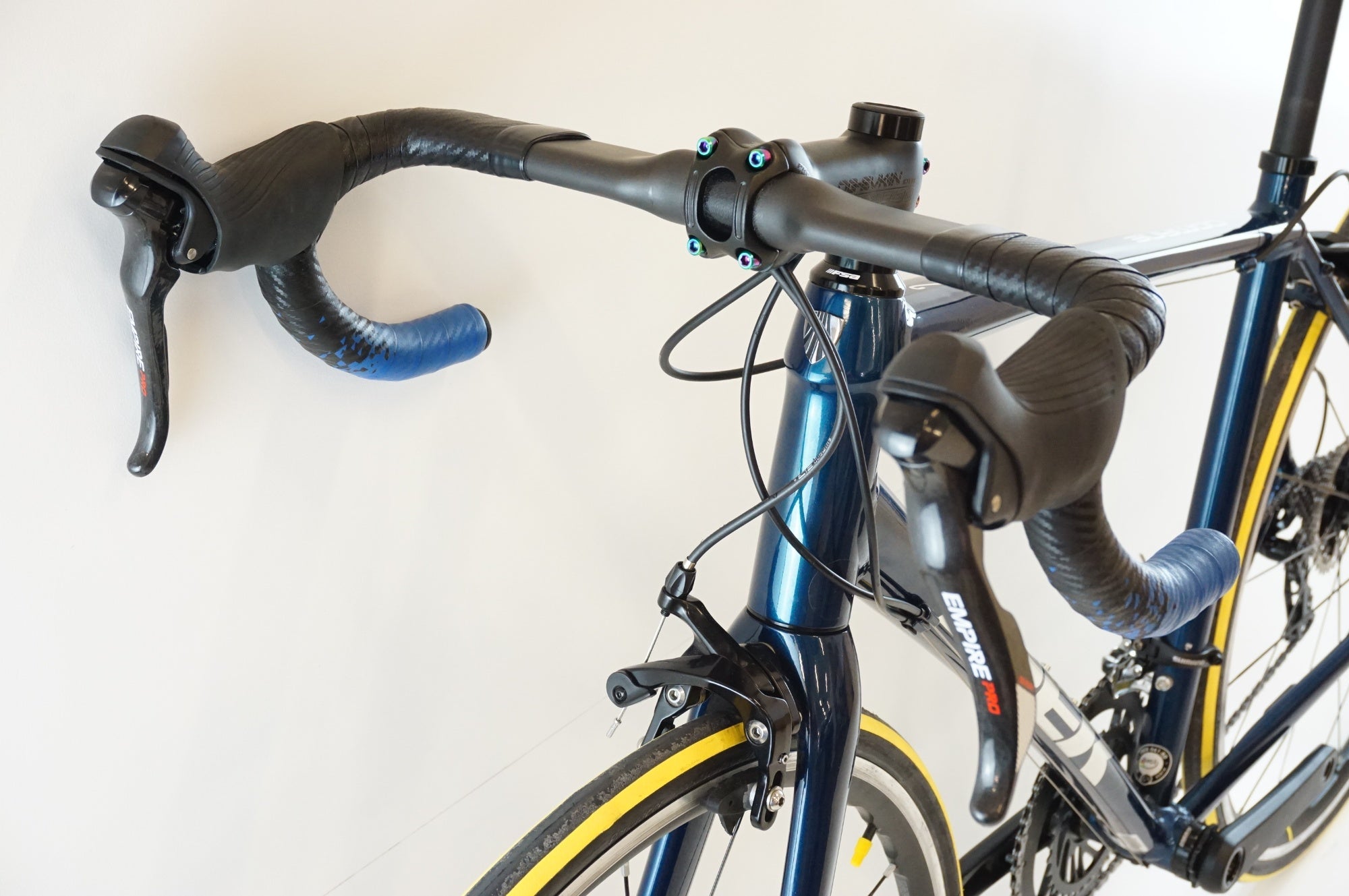 TREK 「トレック」 DOMANE AL 2 RIM カスタム 2021-2024年モデル ロードバイク / 浜松店
