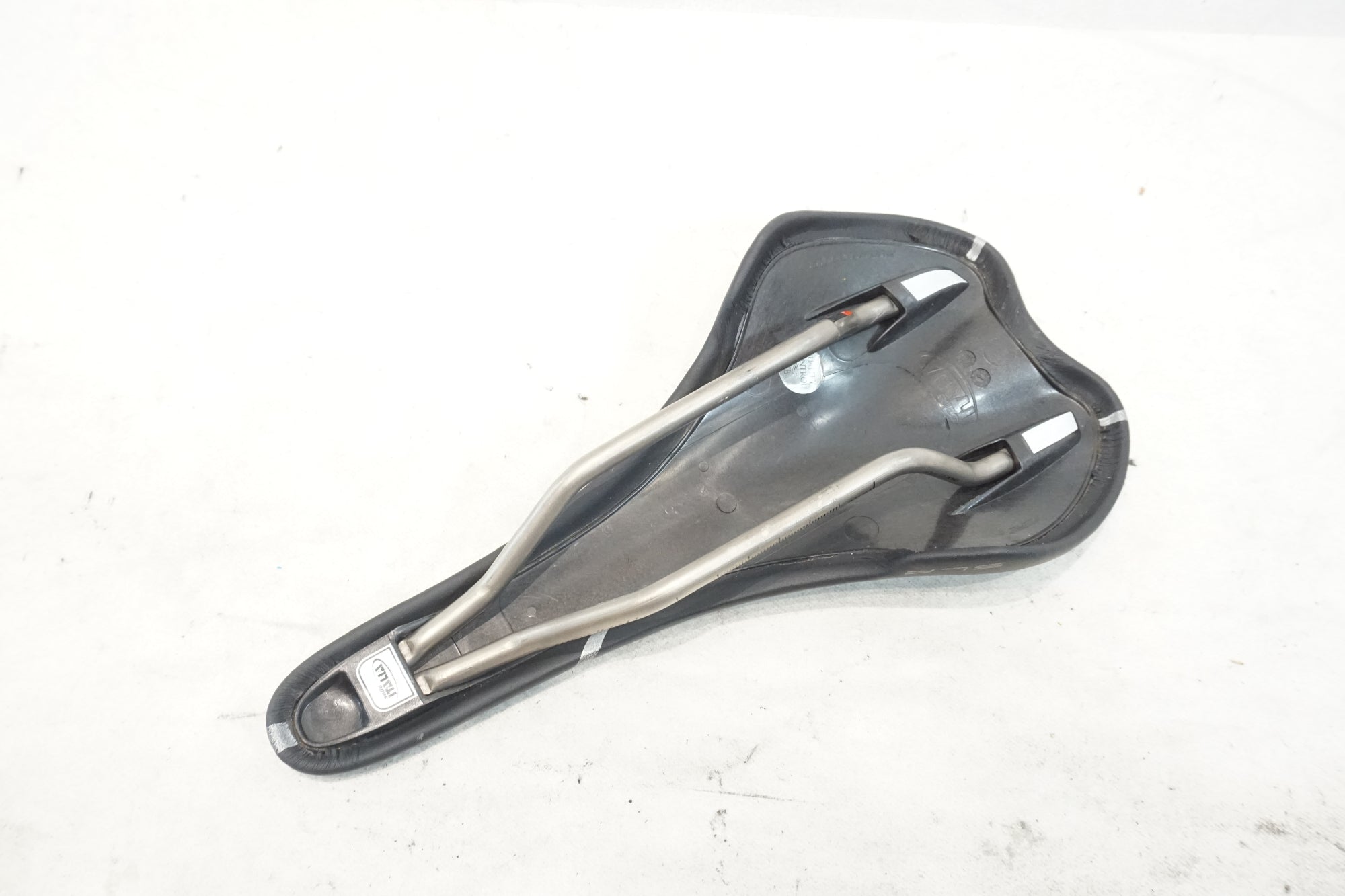 SELLE ITALIA 「セライタリア」 SLR TM チタンレール サドル / 横浜戸塚店