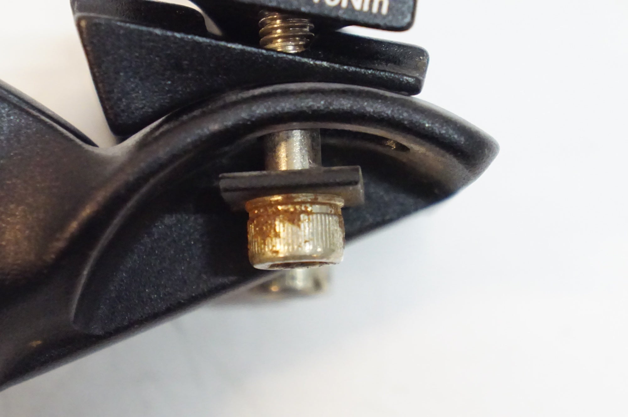 3T 「スリーティ」 STYLUS 25 TEAM φ31.6 250mm シートポスト / 熊谷