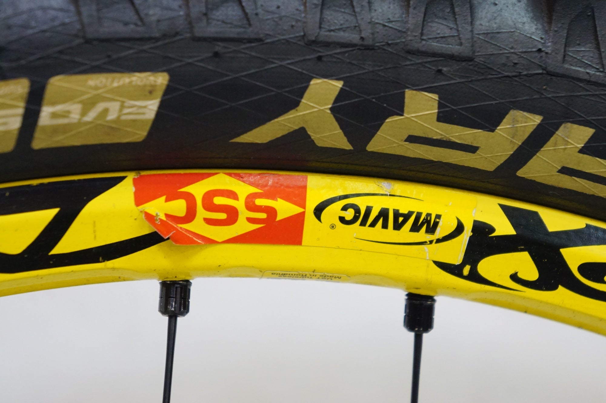 MAVIC 「マビック」 DEEMAX ULTIMATE 26インチ シマノ8/9速 ホイールセット / 熊谷本店