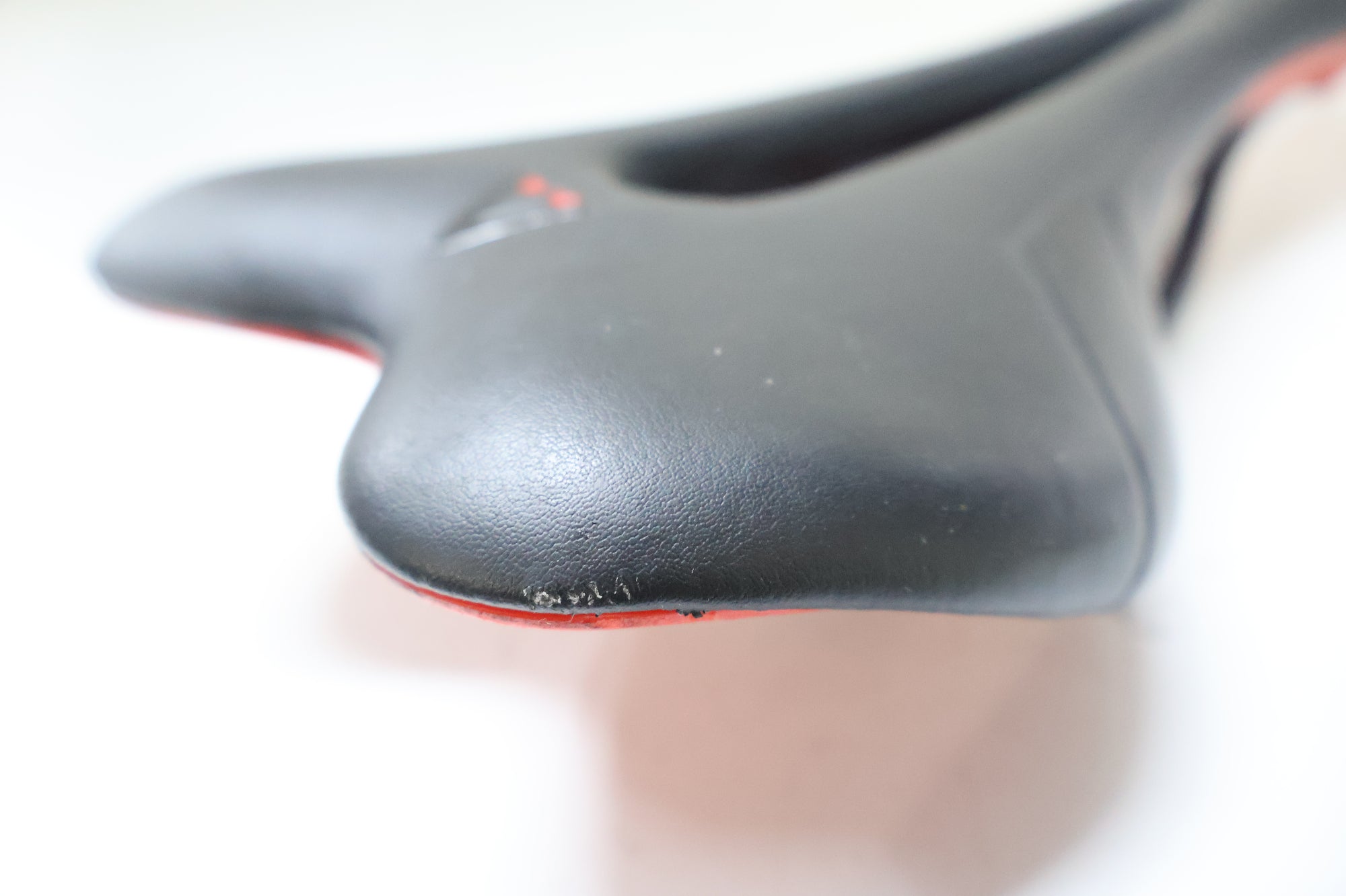 ASTVTE 「アスチュート」 SKYLITE VT 3.0 PILARGA カーボンレール