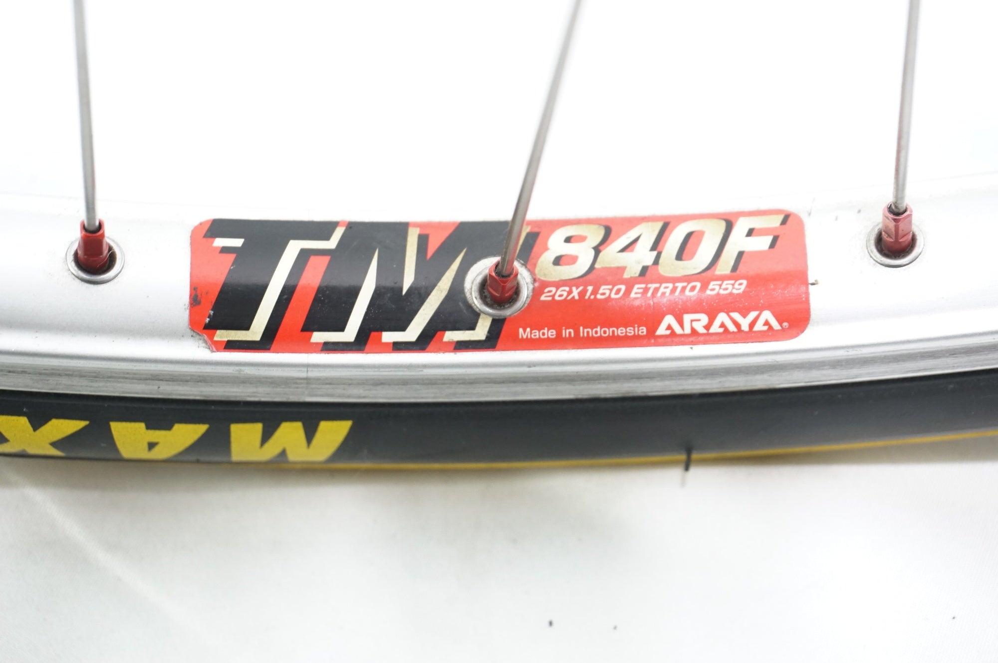 SHIMANO 「シマノ」 XTR FH-M950 / ARAYA TM-840F シマノ8-10速 リア