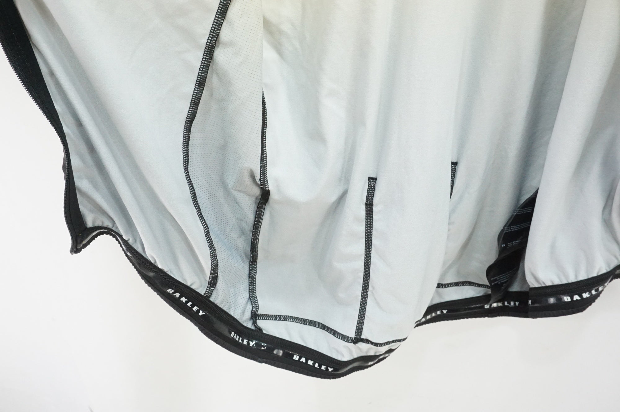 OAKLEY 「オークリー」 Mサイズ 半袖サイクルジャージ＆ビブショーツセット / 大宮店