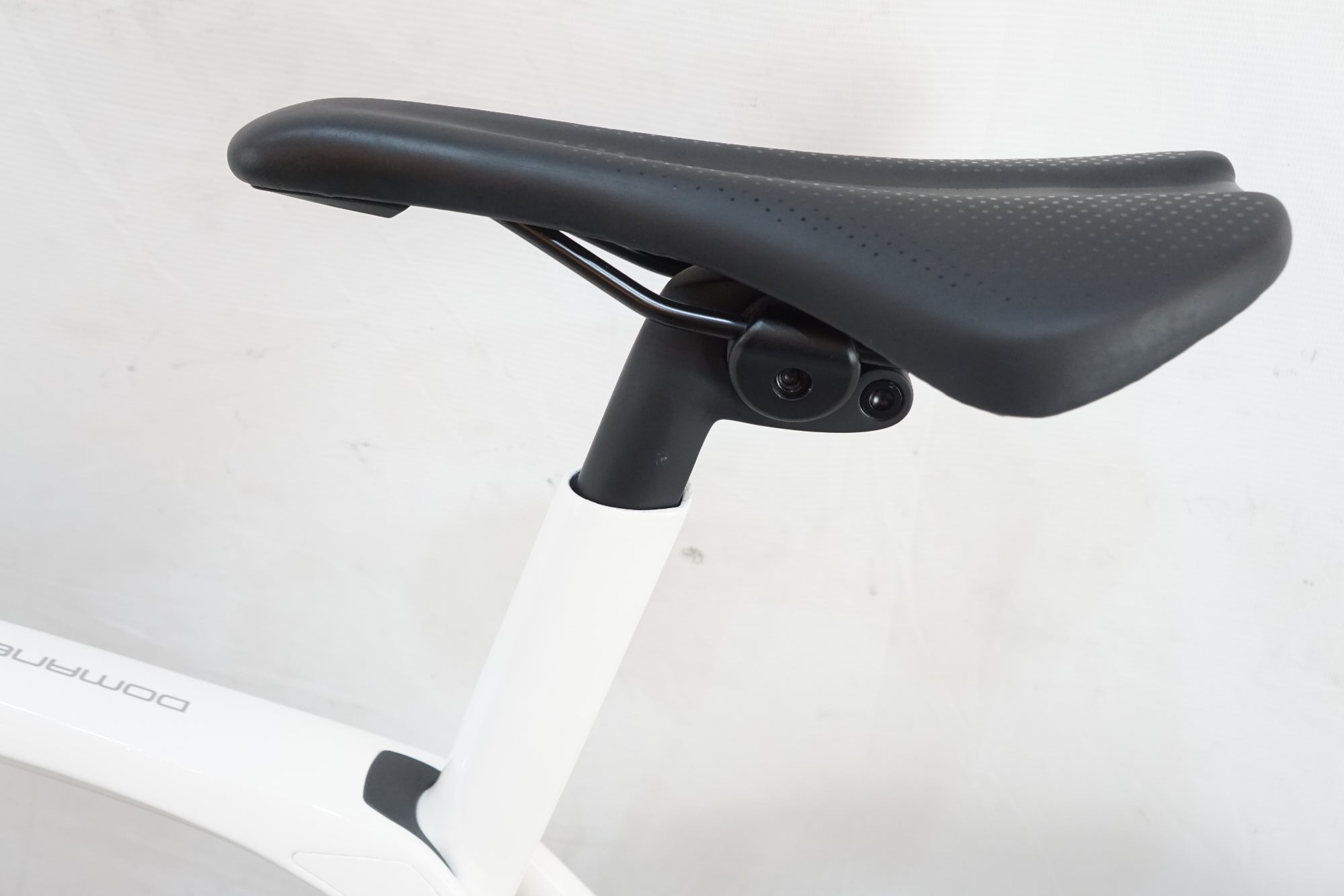 TREK 「トレック」 DOMANE SL 5 2021年モデル カスタム ロードバイク / バイチャリ阪急塚口店　IT26KNPRVT5W TREK 「トレック」 DOMANE SL 5 2021年モデル カスタム ロードバイク