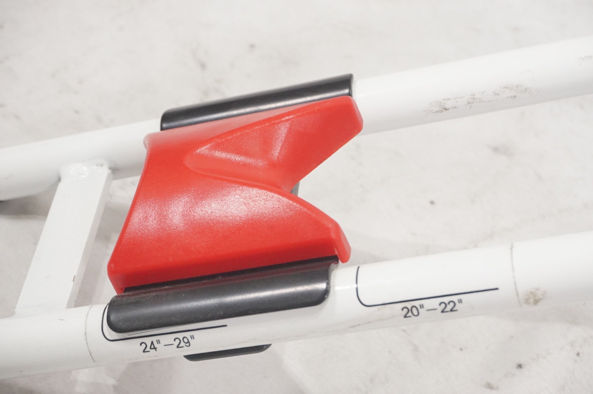 MINOURA 「ミノウラ」 DS-2100 ディスプレイスタンド / AKIBA店