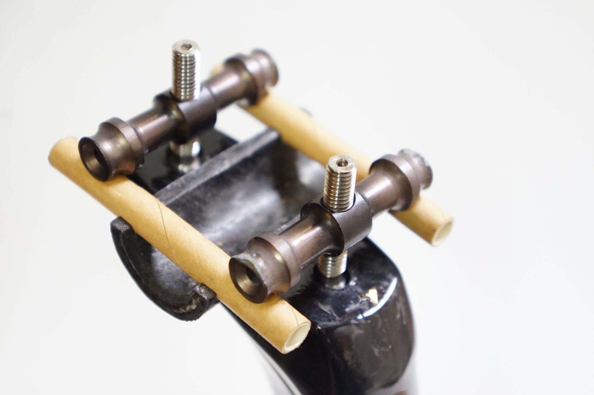 AX LIGHTNESS 「エーエックスライトネス」 ENGAGE φ31.6 シートポスト / 熊谷本店