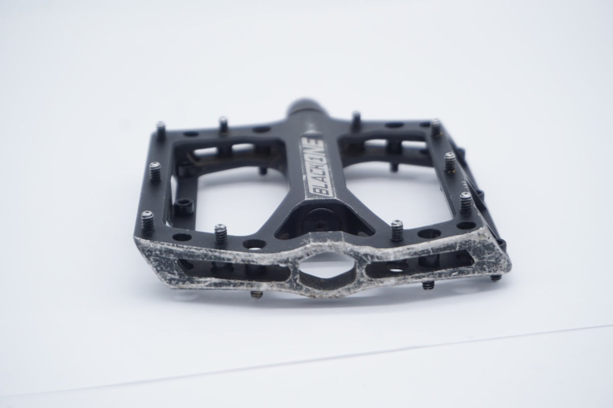 REVERSE COMPONENTS 「リバースコンポーネンツ」 BLACK ONE ペダル / 滋賀大津店