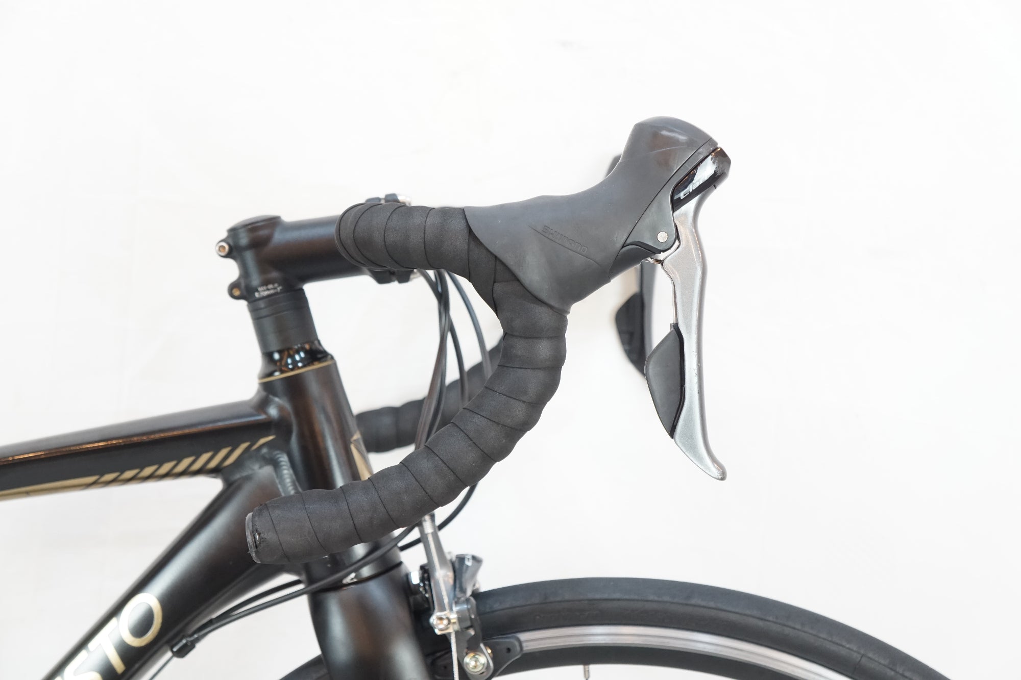 NESTO 「ネスト」 FALAD PRO 2021年モデル ロードバイク / バイチャリ浦和ベース