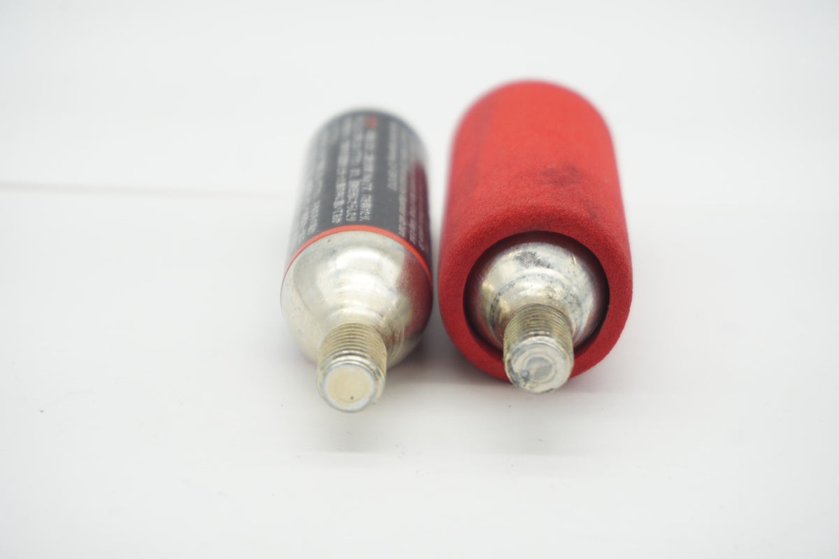 TNI 「ティーエヌアイ」 CO2ボンベ＋インフレーターセット/ 滋賀大津店