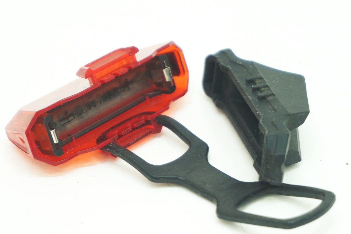 ブランド不明 リアライト / 大阪美原北インター店