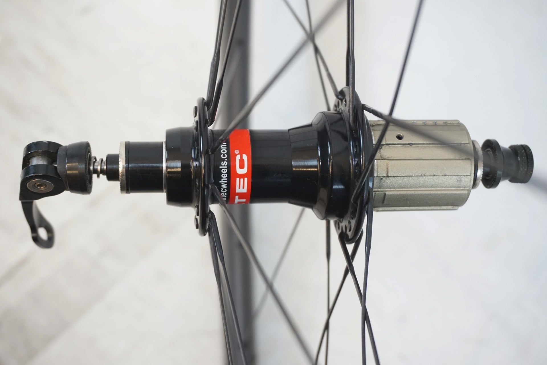 ブランド不明 カーボンリム NOVATECハブ シマノ11S ホイールセット / 有明ガーデン店