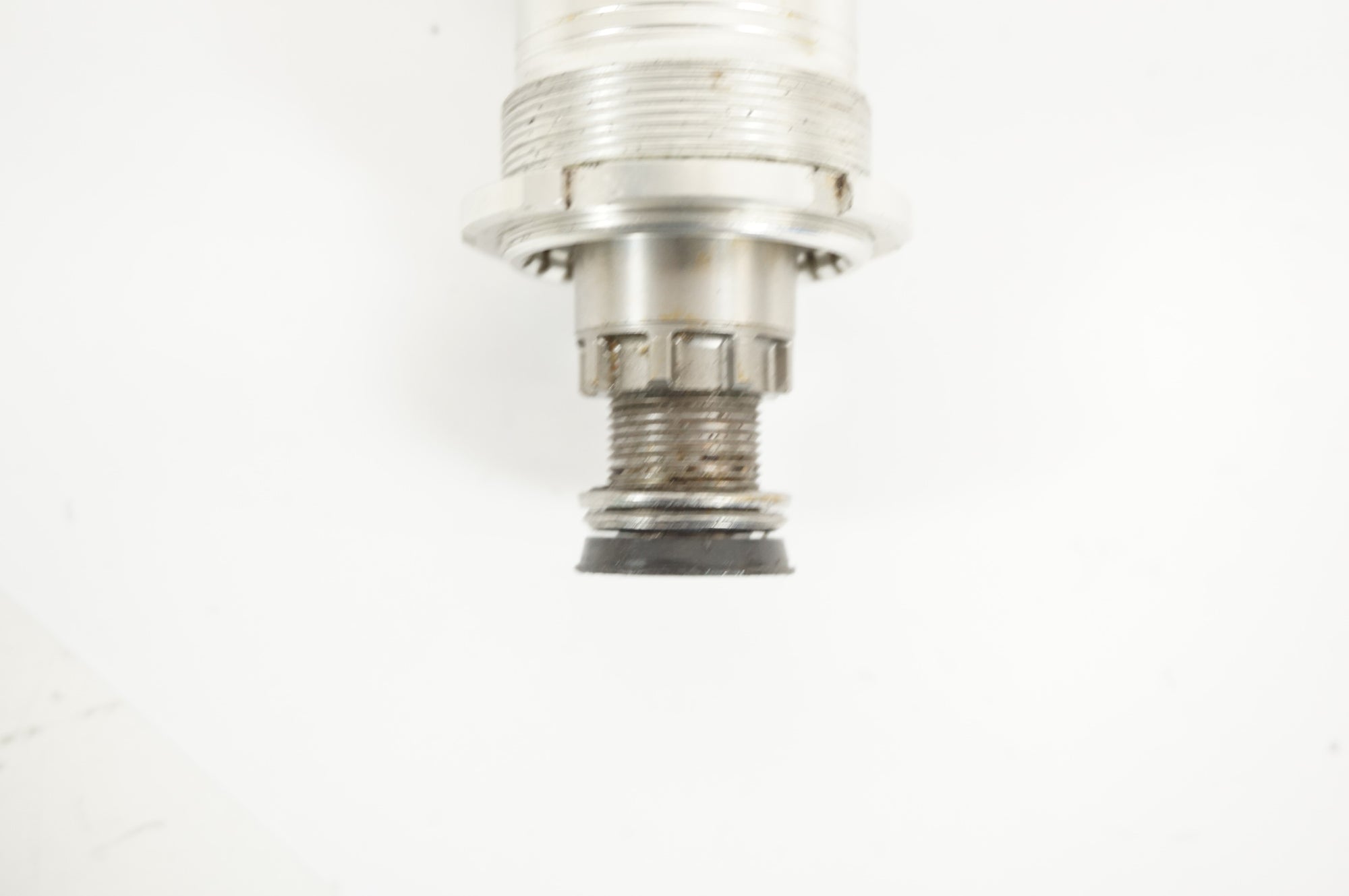 SHIMANO 「シマノ」 DURA-ACE BB-7700 ITA 軸長109.5 ボトムブラケット