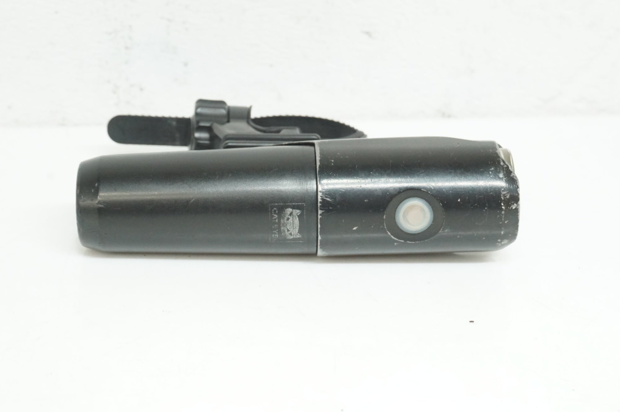 CATEYE 「キャットアイ」 VOLT800 フロントライト / 大宮店