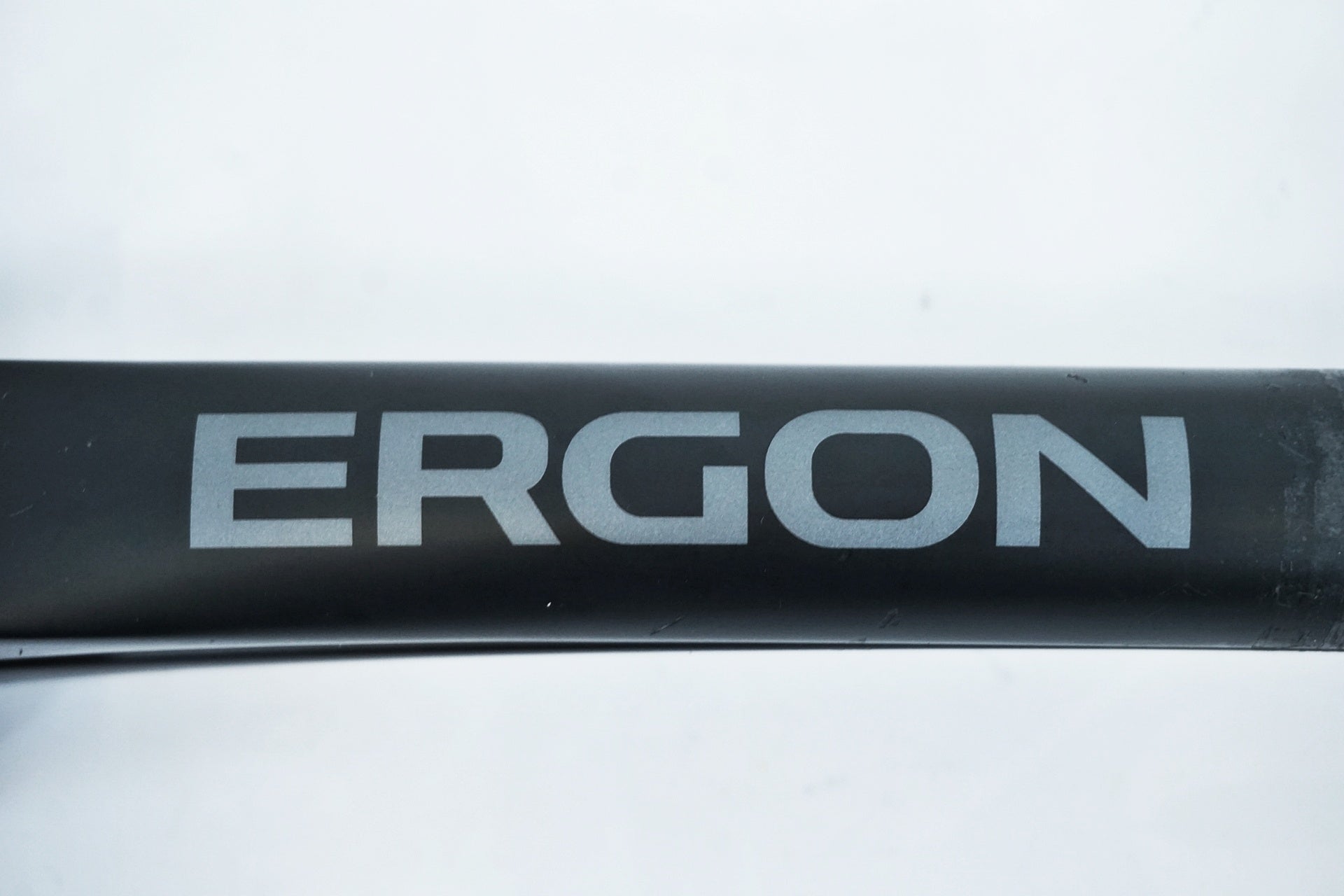 ERGON 「エルゴン」 CF3 PRO Carbon Φ27.2 330mm シートポスト / 有明ガーデン店