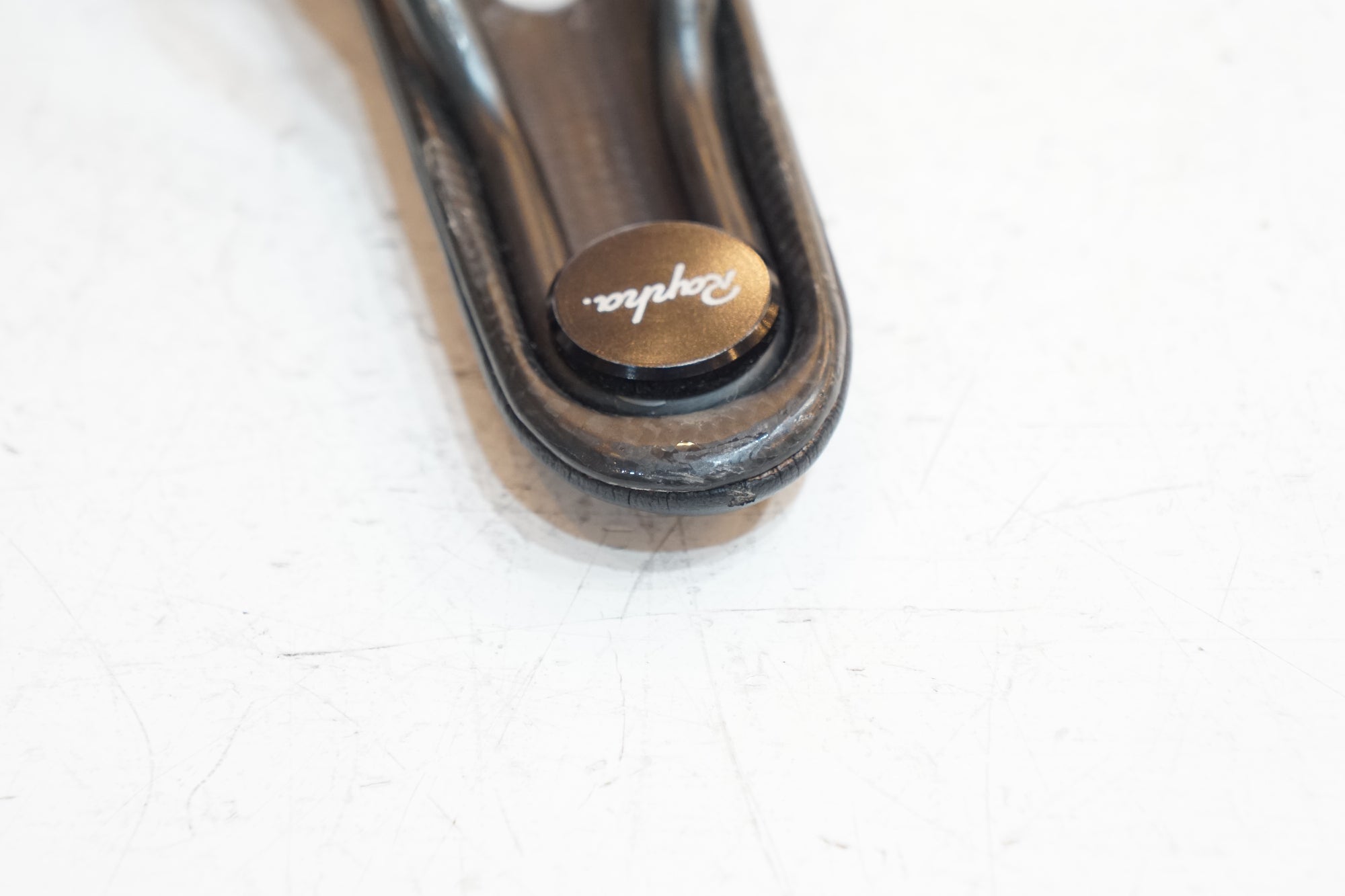 RAPHA 「ラファ」 PRO TEAM CUT OUT サドル / バイチャリ浦和ベース