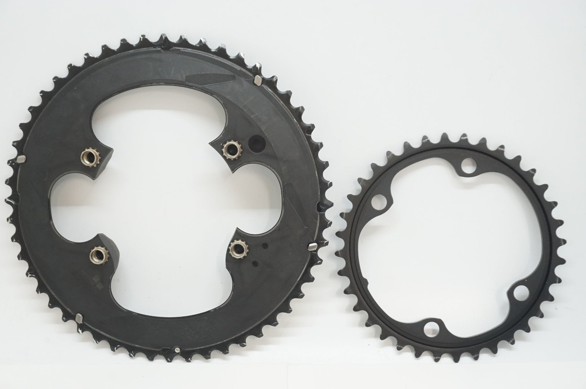 SHIMANO ULTEGRA FC-R8100チェーンリング 52T/36T SHIMANO 「シマノ」 ULTEGRA FC-R8100 52-36T チェーンリングセット