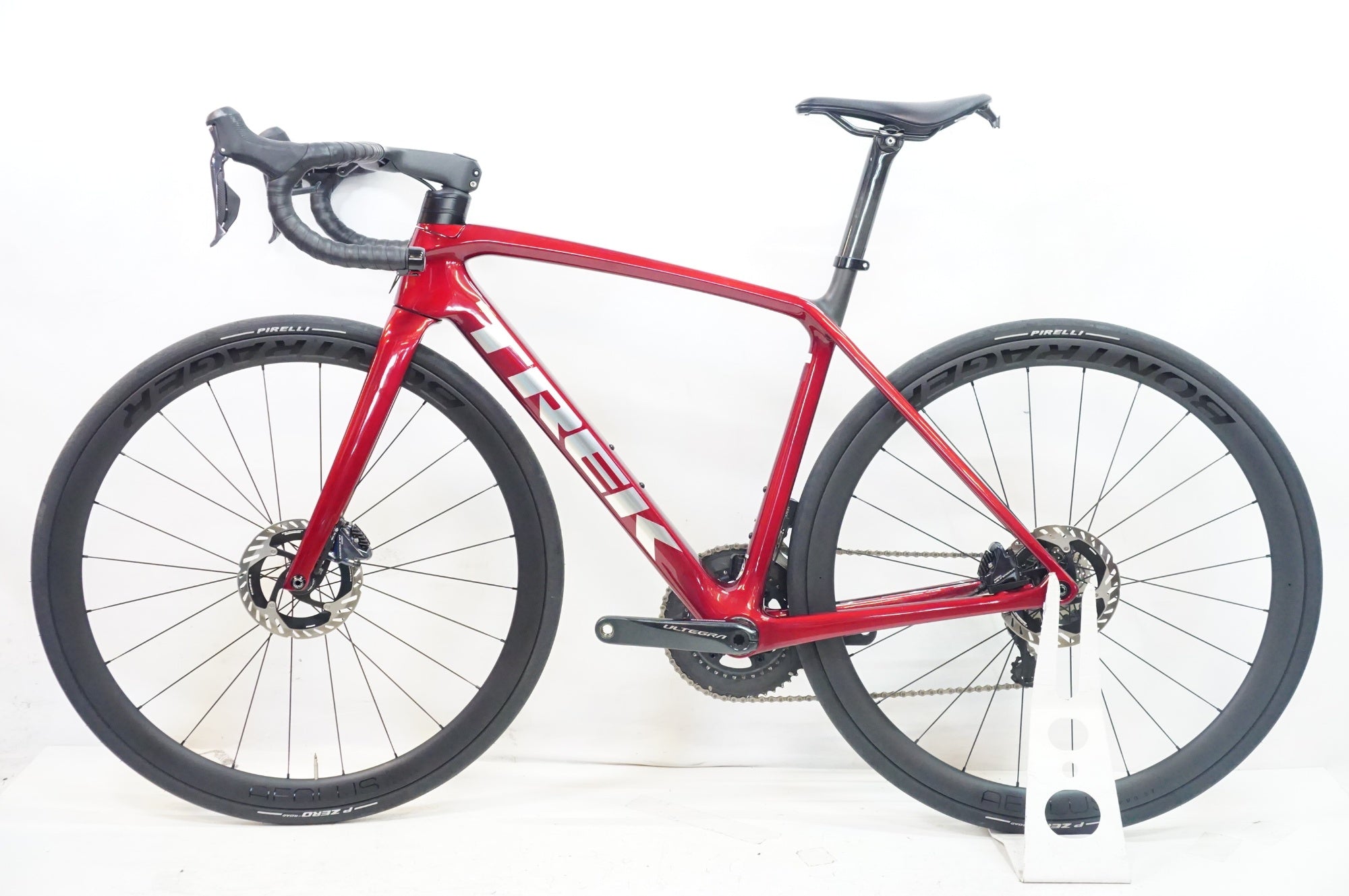 TREK 「トレック」 EMONDA SLR 7 DISC 2021年モデル ロードバイク