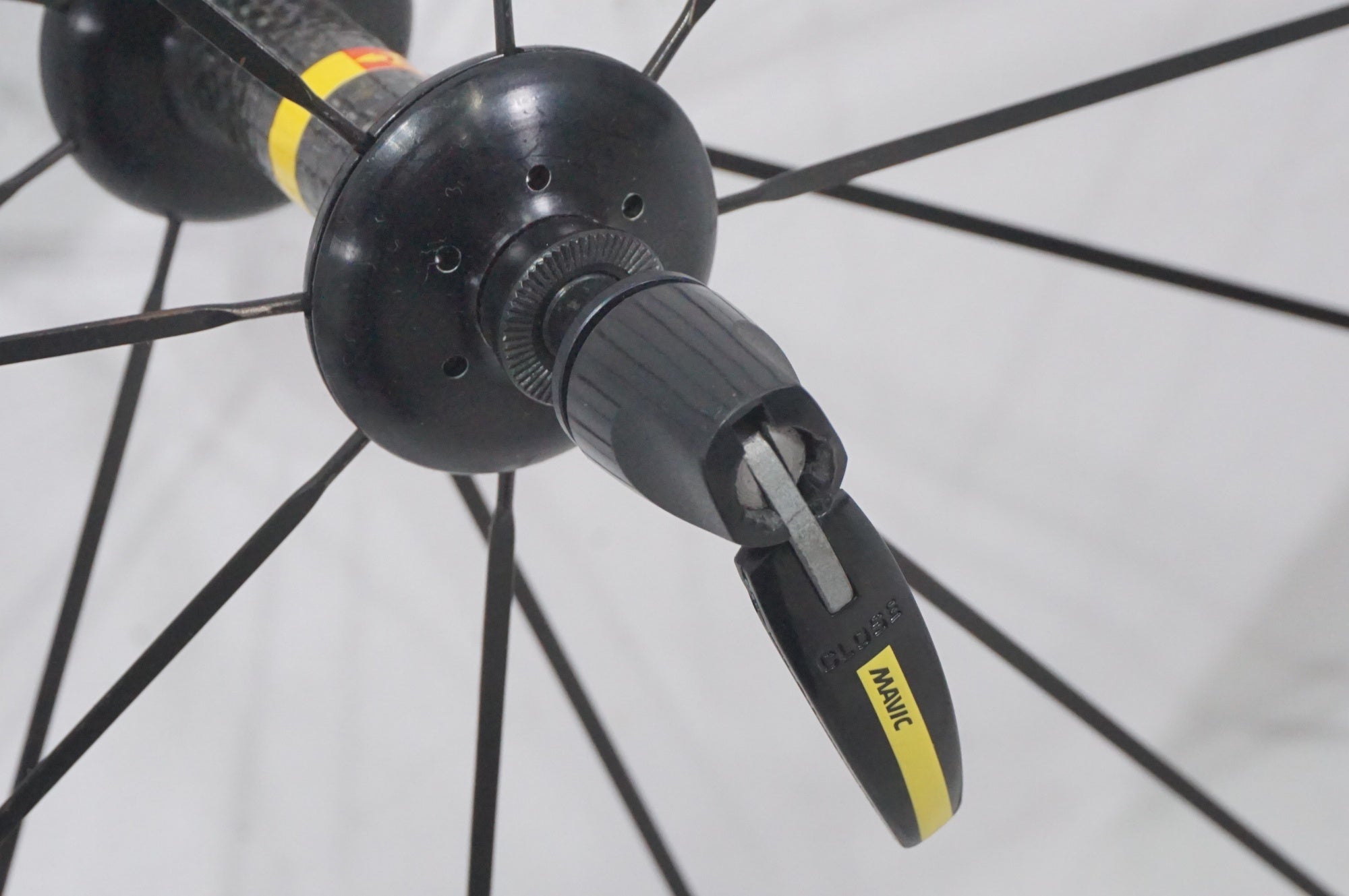 MAVIC 「マヴィック」 COSMIC CARBONE 40 C シマノ11S ホイールセット / AKIBA店